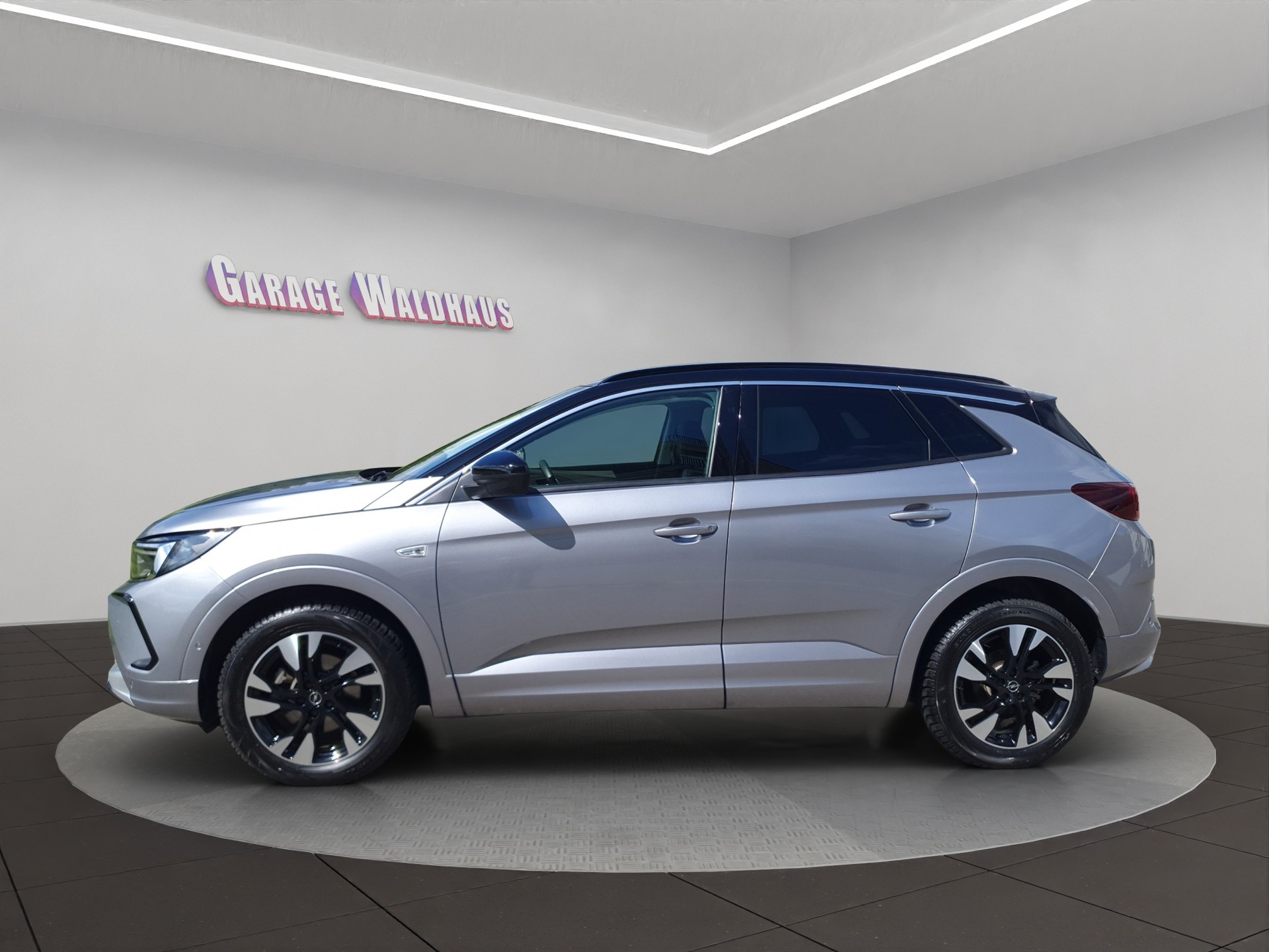 OPEL Grandland 1.2i TP Blitz Automatik-image-1