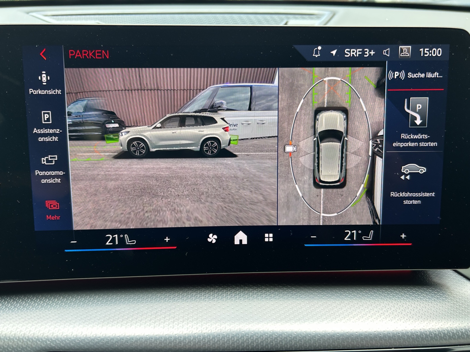 BMW X1 xDrive 23i 48V M Sport AHK-image-13