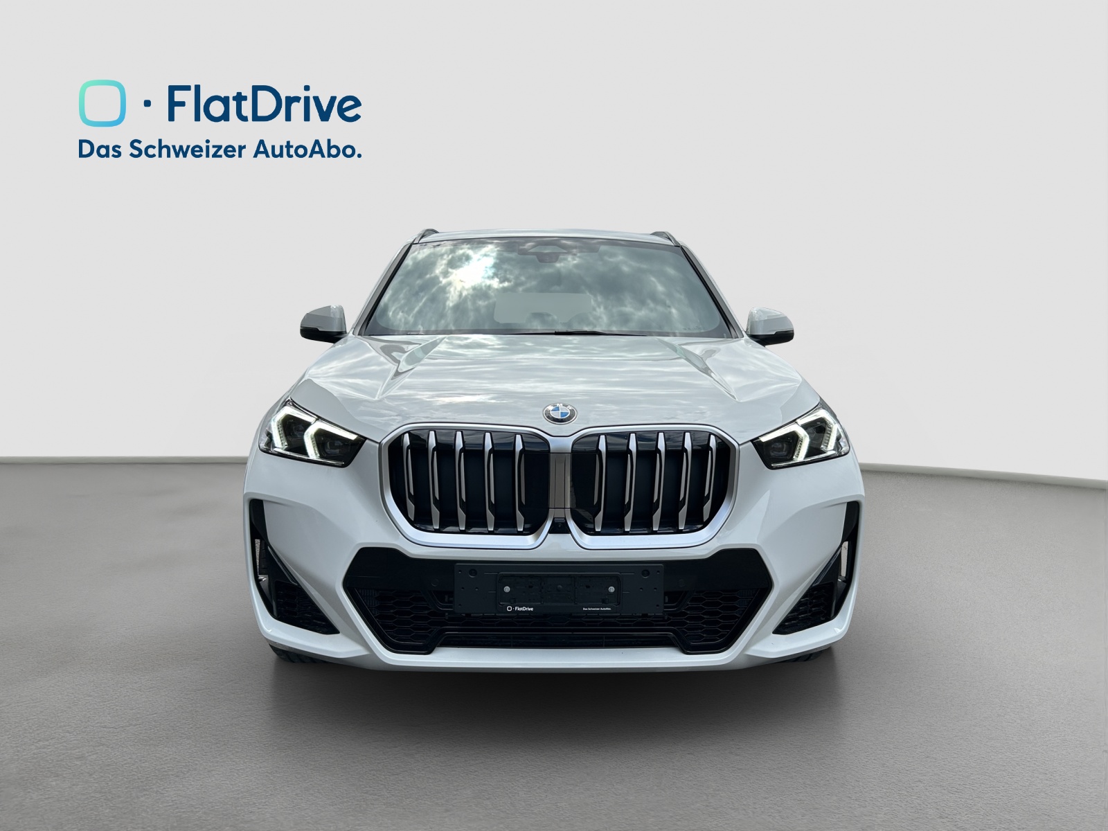 BMW X1 xDrive 23i 48V M Sport AHK-image-4