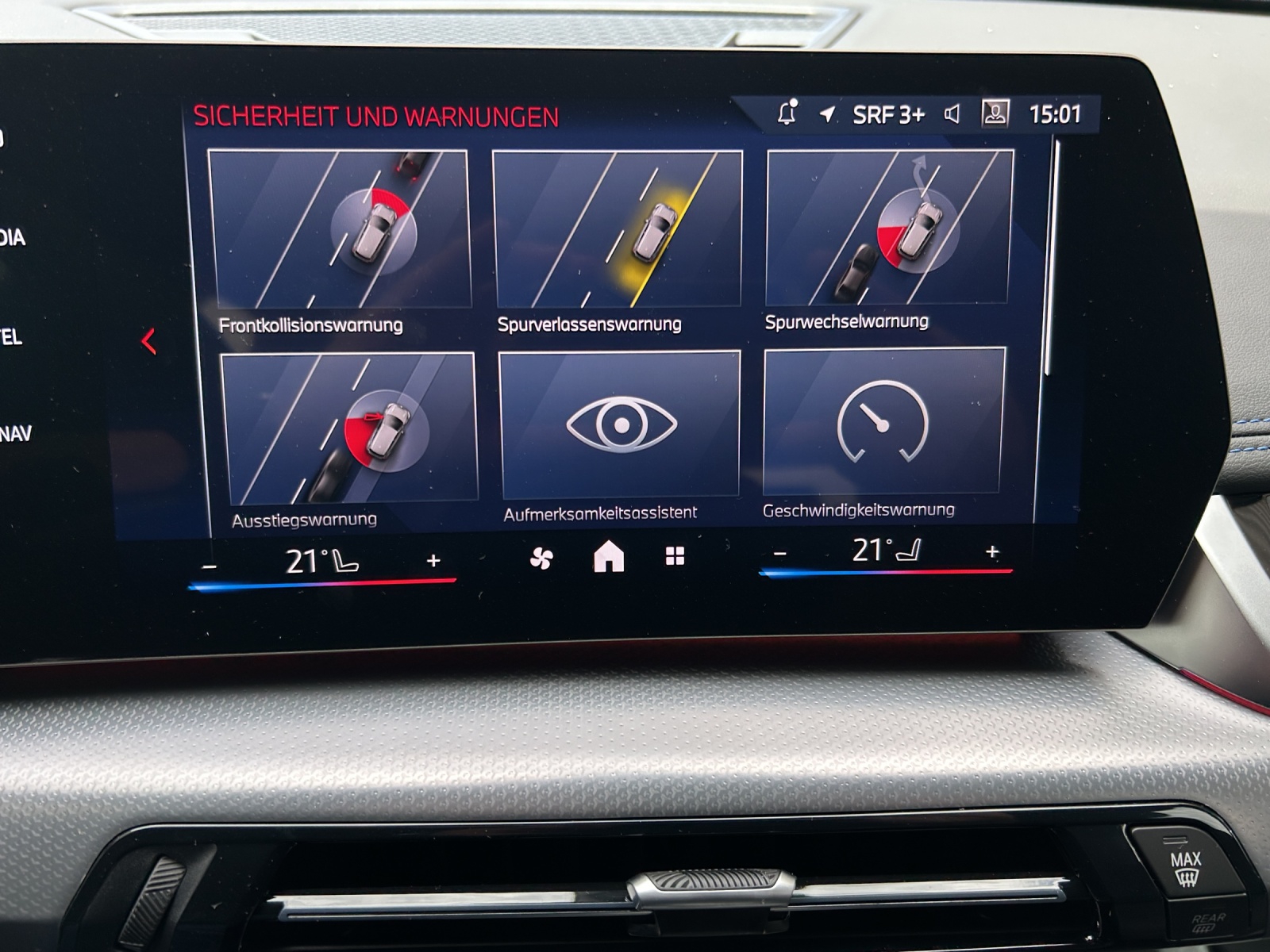 BMW X1 xDrive 23i 48V M Sport AHK-image-14