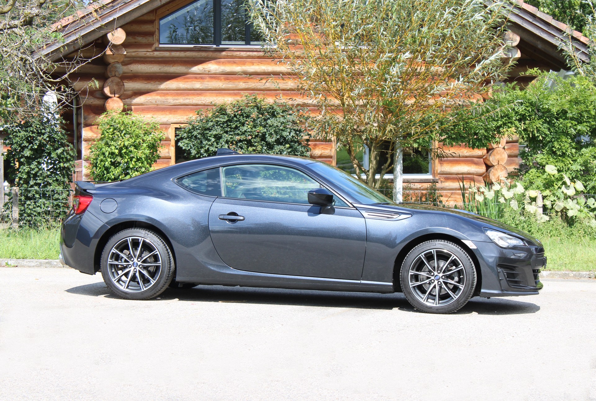 SUBARU BRZ 2.0R-image-3
