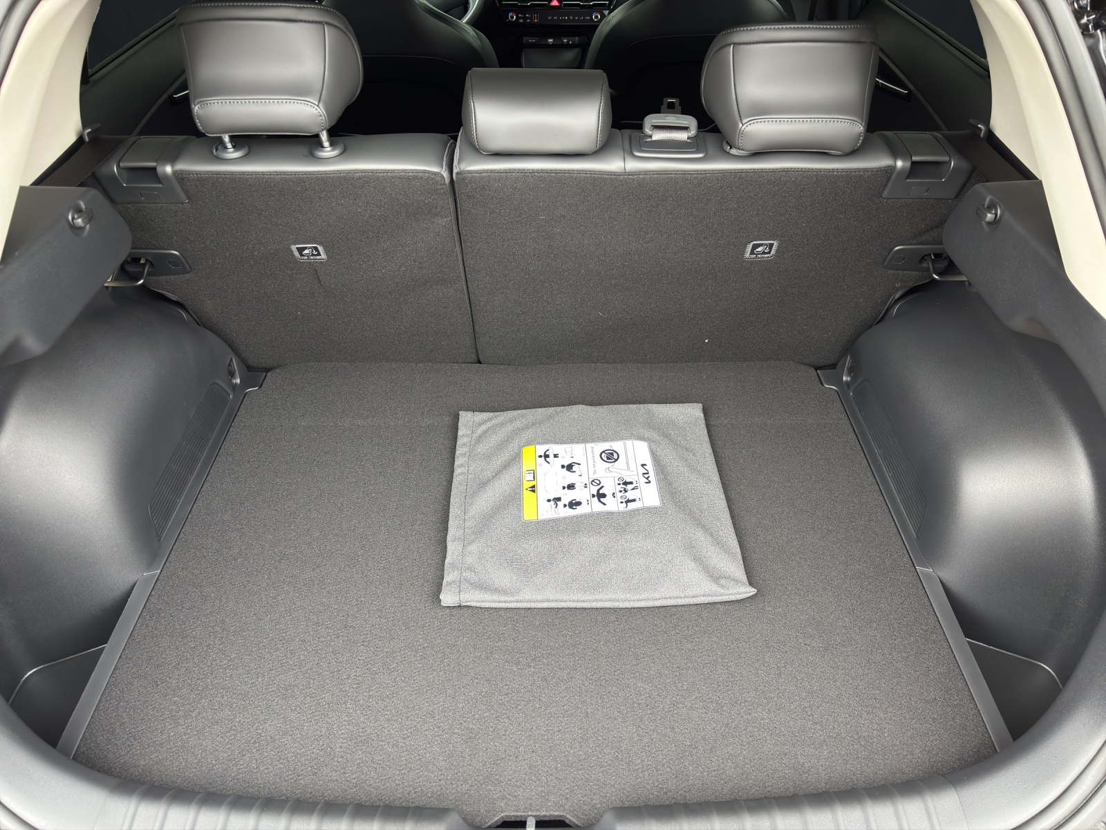 KIA Niro 1.6 GDi Hybrid Power Edition-image-14