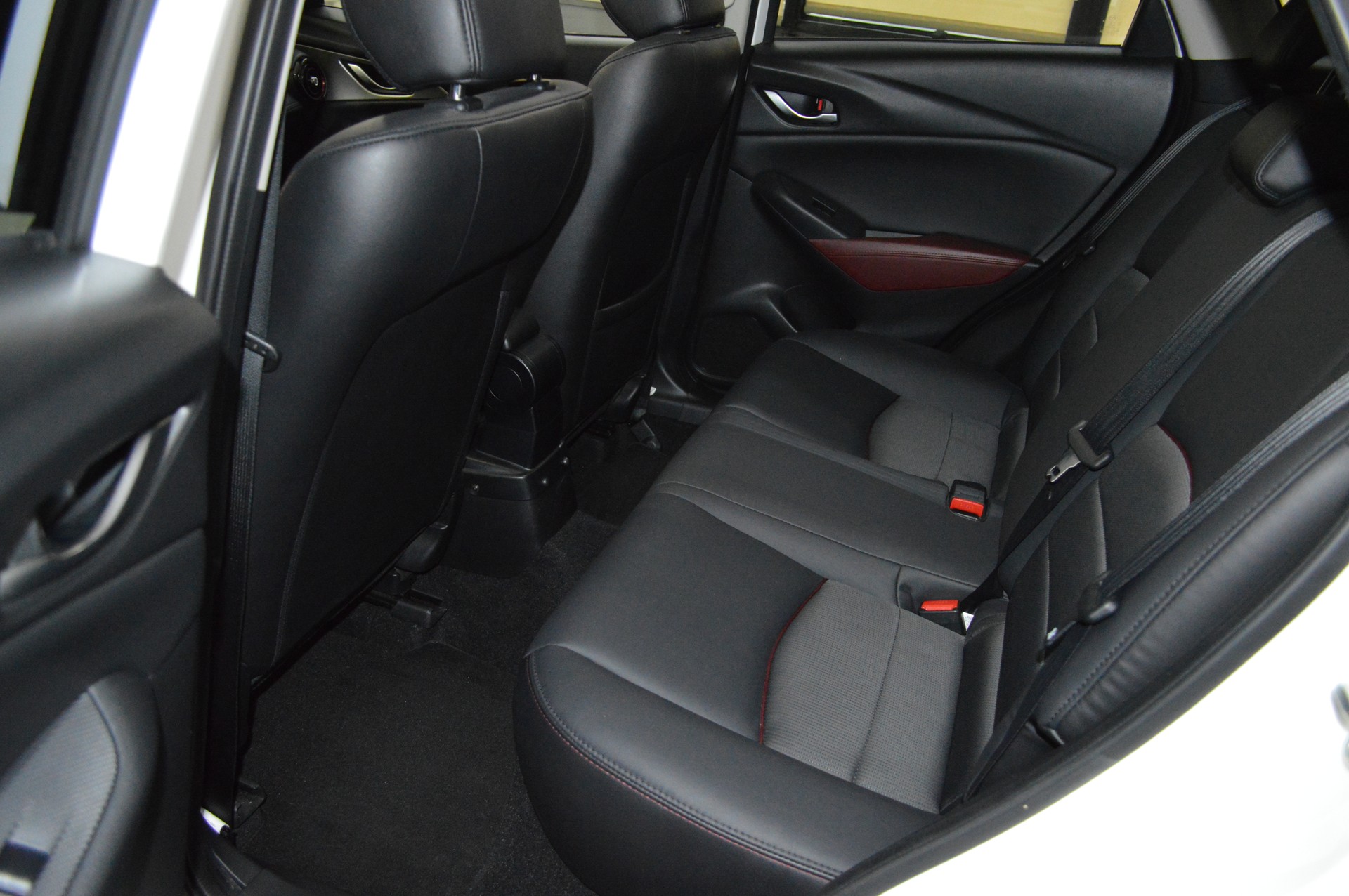MAZDA CX-3 2.0 Revolution FWD-image-10