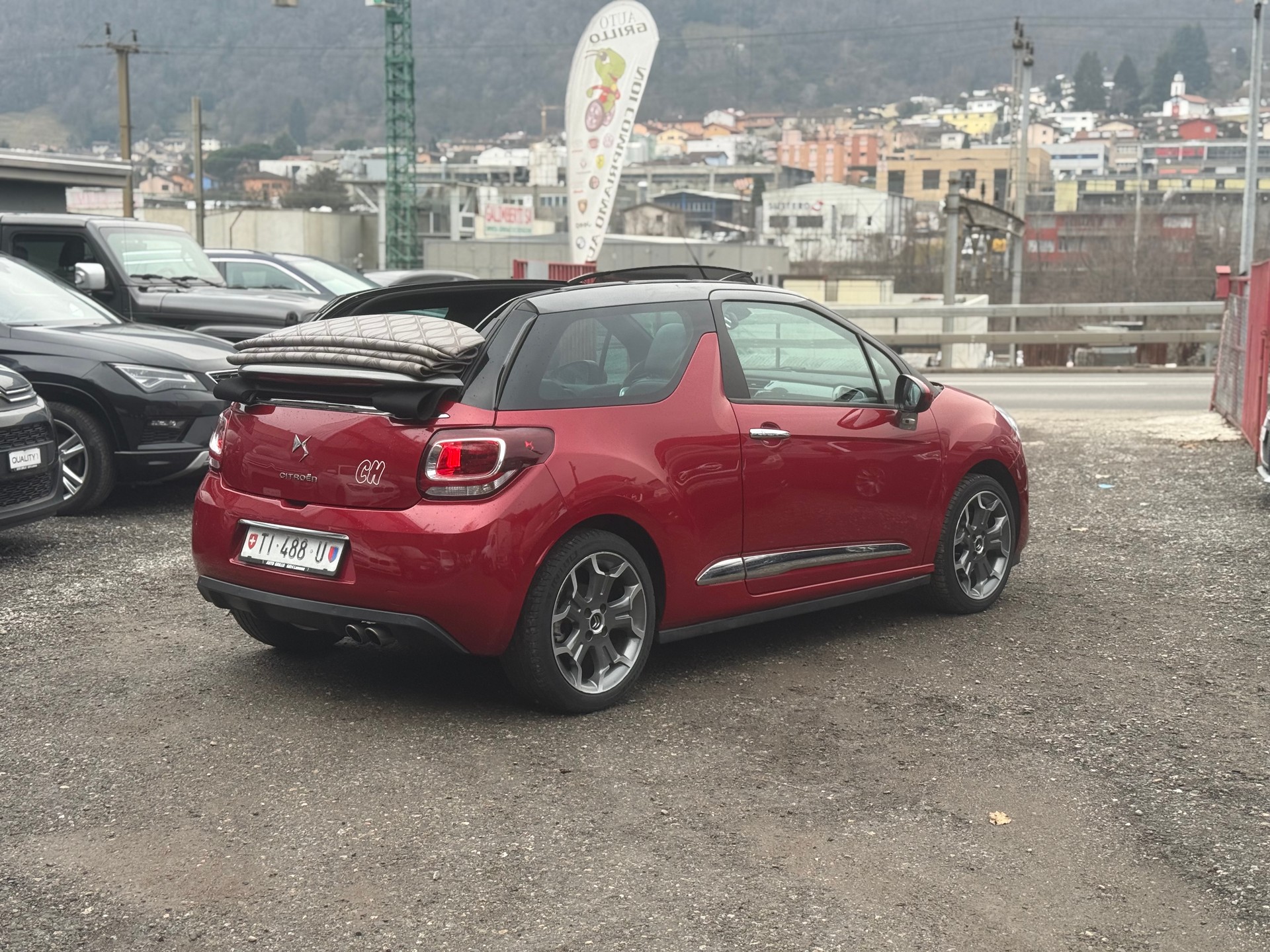 DS AUTOMOBILES DS3 Cabrio 1.6 THP Sport Chic-image-1