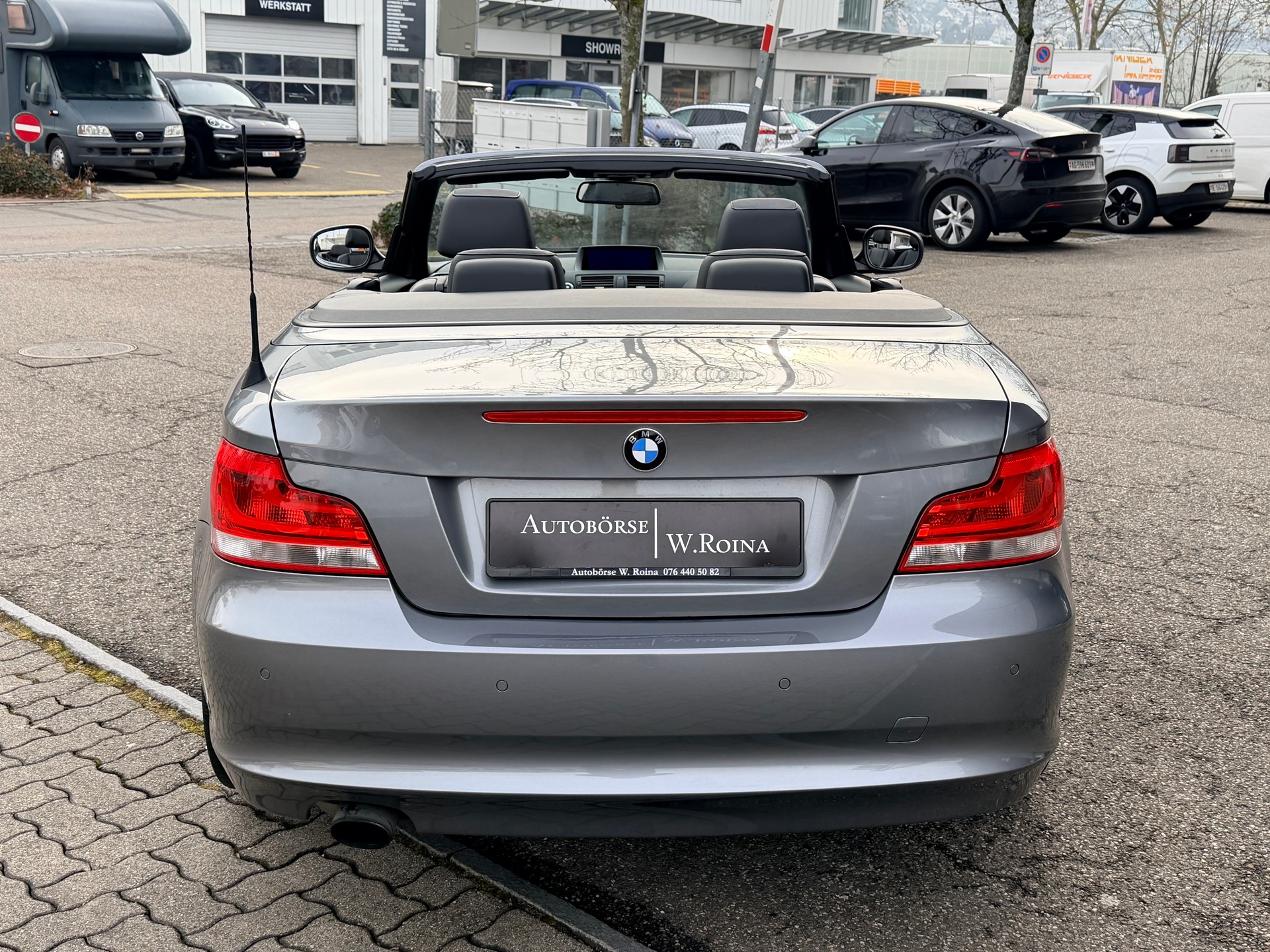 BMW 118i Cabrio Steptronic-showroom-element-3
