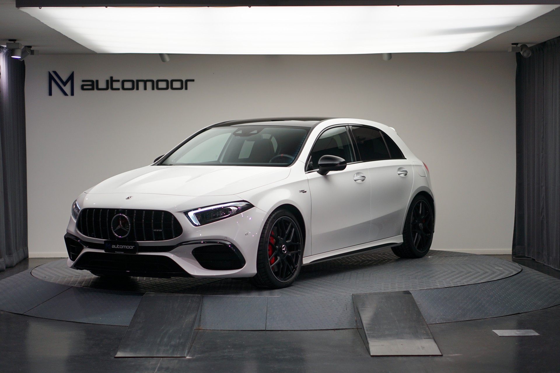 MERCEDES-BENZ A 45 S AMG 4Matic+ Speedshift *CH-Fahrzeug* *Performance Sitze* *Panorama*