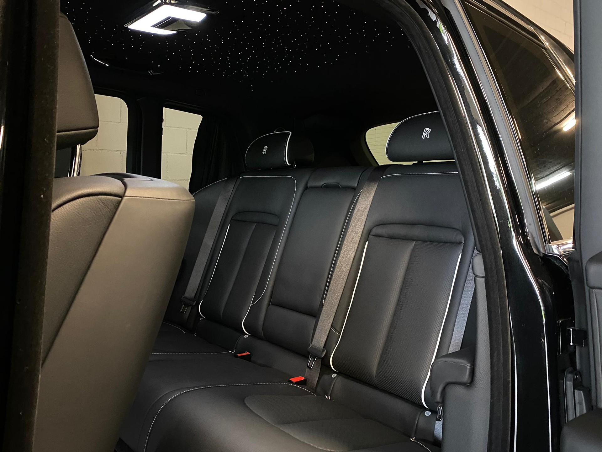 ROLLS-ROYCE Cullinan 6.7 V12 Traumausstattung-image-6