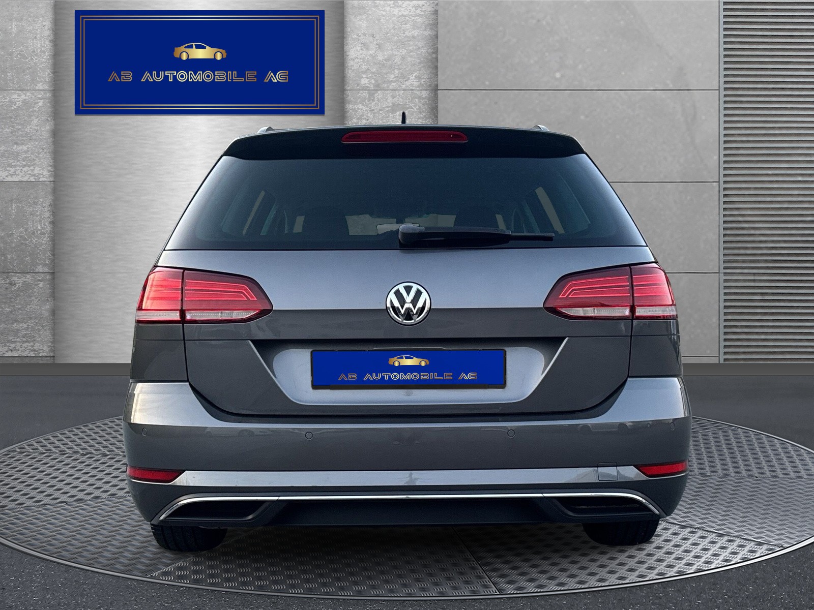 VW Golf Variant 1.4 TSI Comfortline DSG-image-5