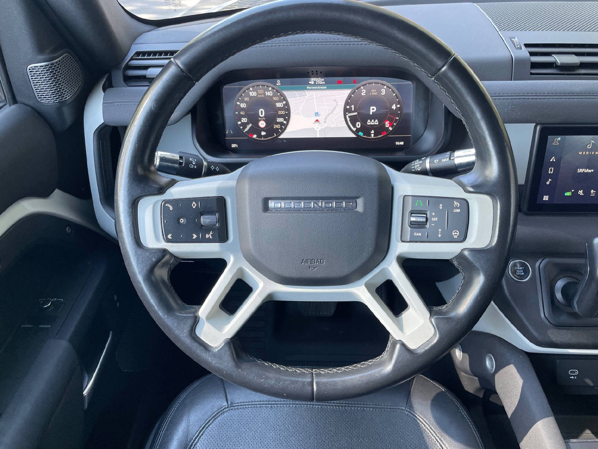 LAND ROVER Defender 90 3.0 D I6 S-image-6
