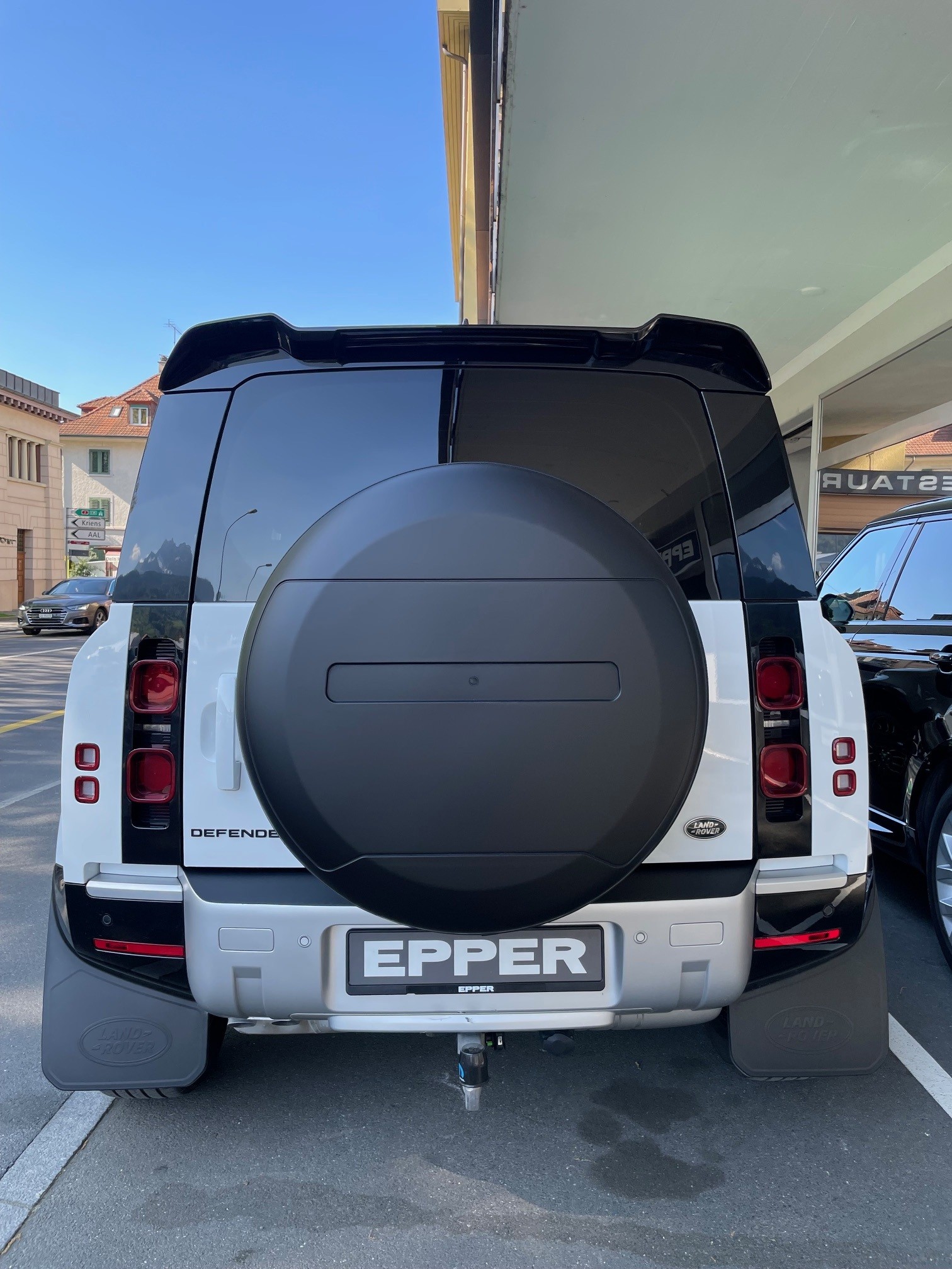 LAND ROVER Defender 90 3.0 D I6 S-image-23