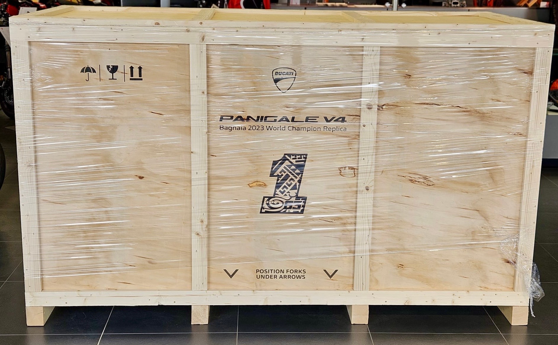 DUCATI Panigale V4 ABS 2023 Racing Replica Bagnaia-image-1