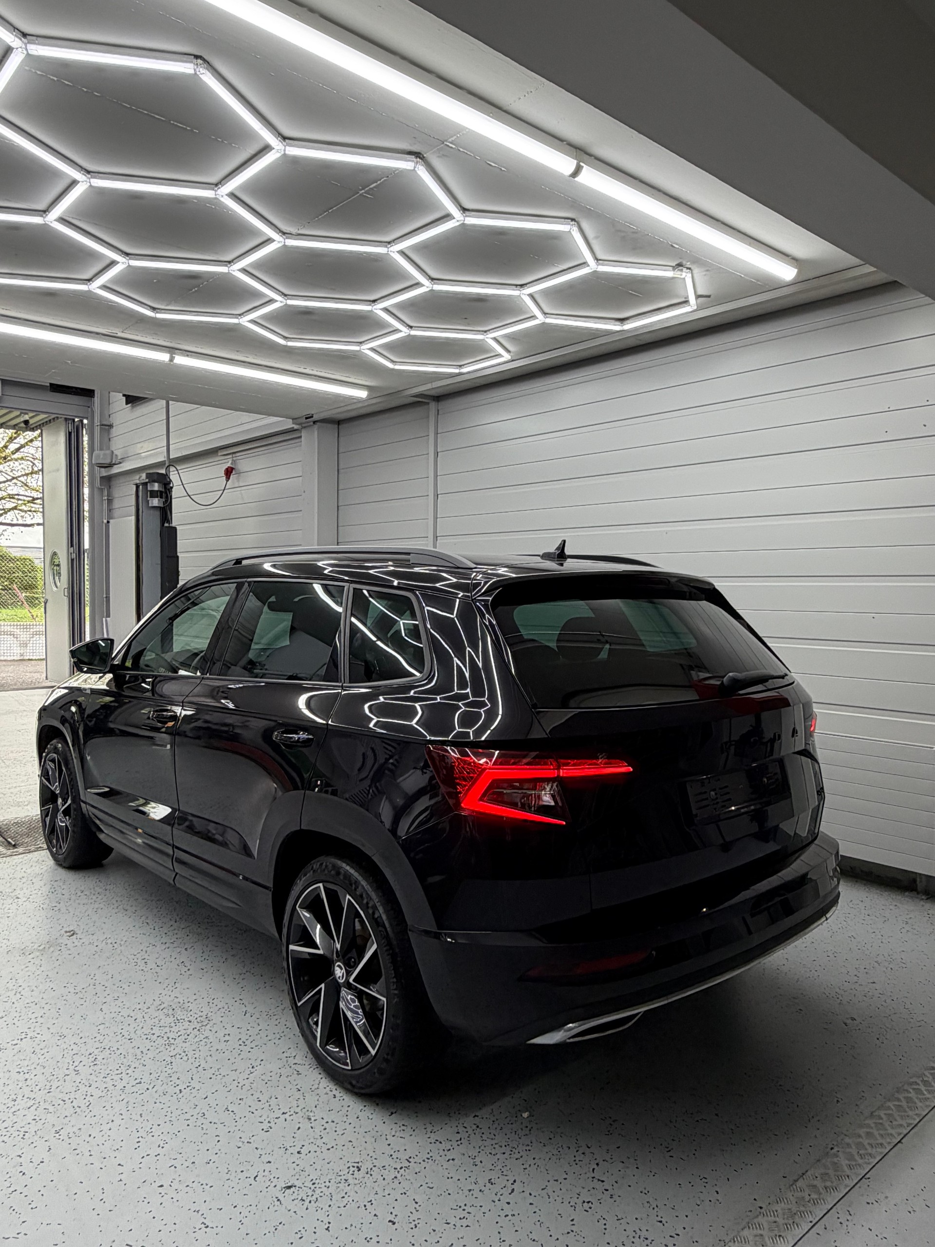 SKODA Karoq 2.0 TSI SportLine 4x4 DSG-image-3