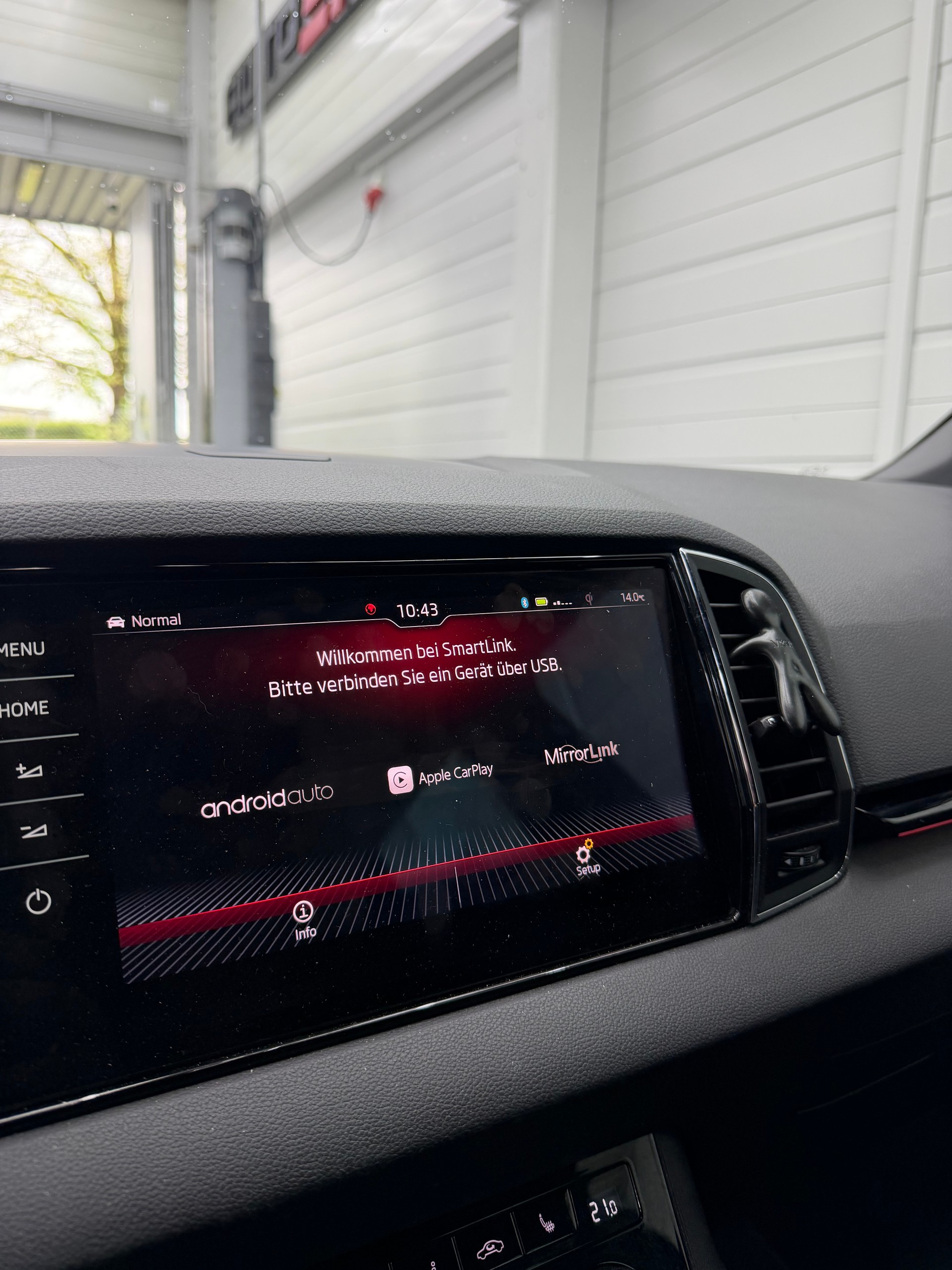 SKODA Karoq 2.0 TSI SportLine 4x4 DSG-image-9