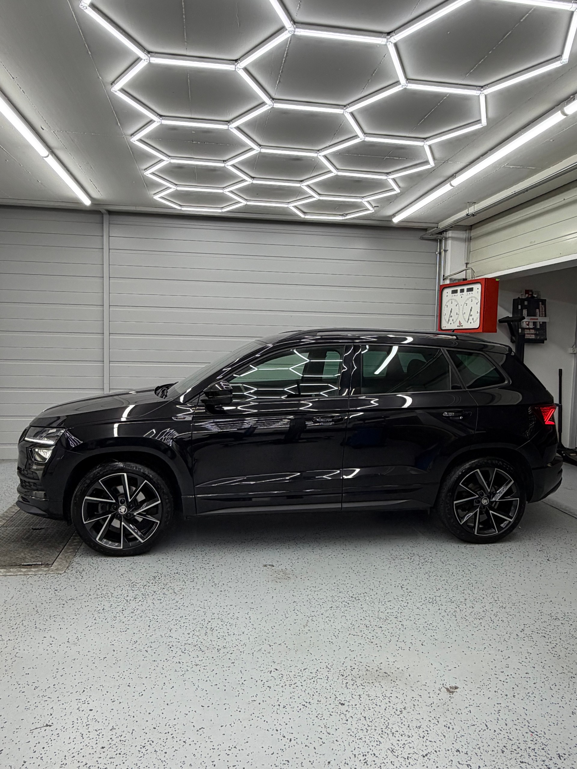 SKODA Karoq 2.0 TSI SportLine 4x4 DSG-image-2