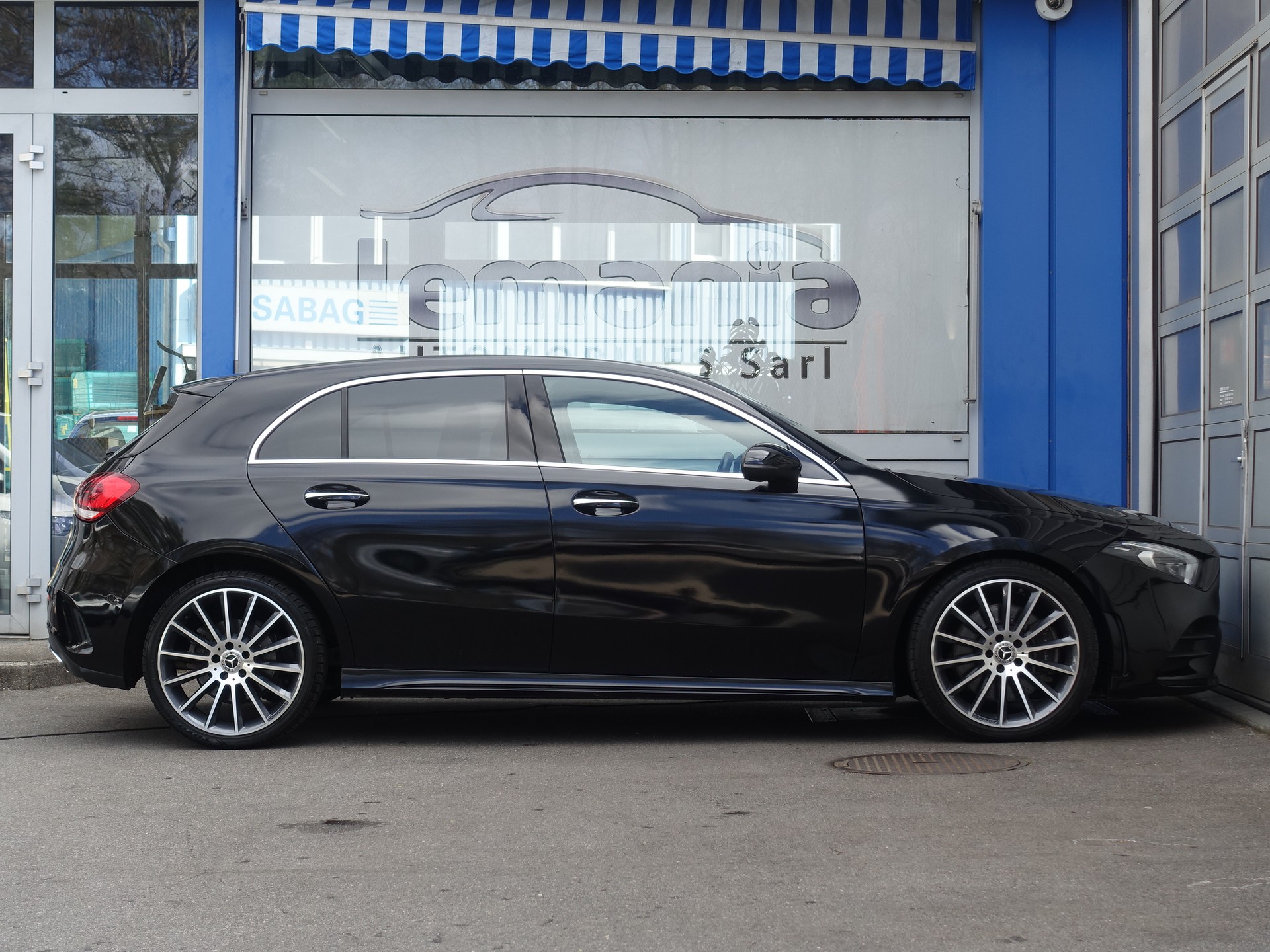 MERCEDES-BENZ A 250 Progressive 7G-DCT-image-7