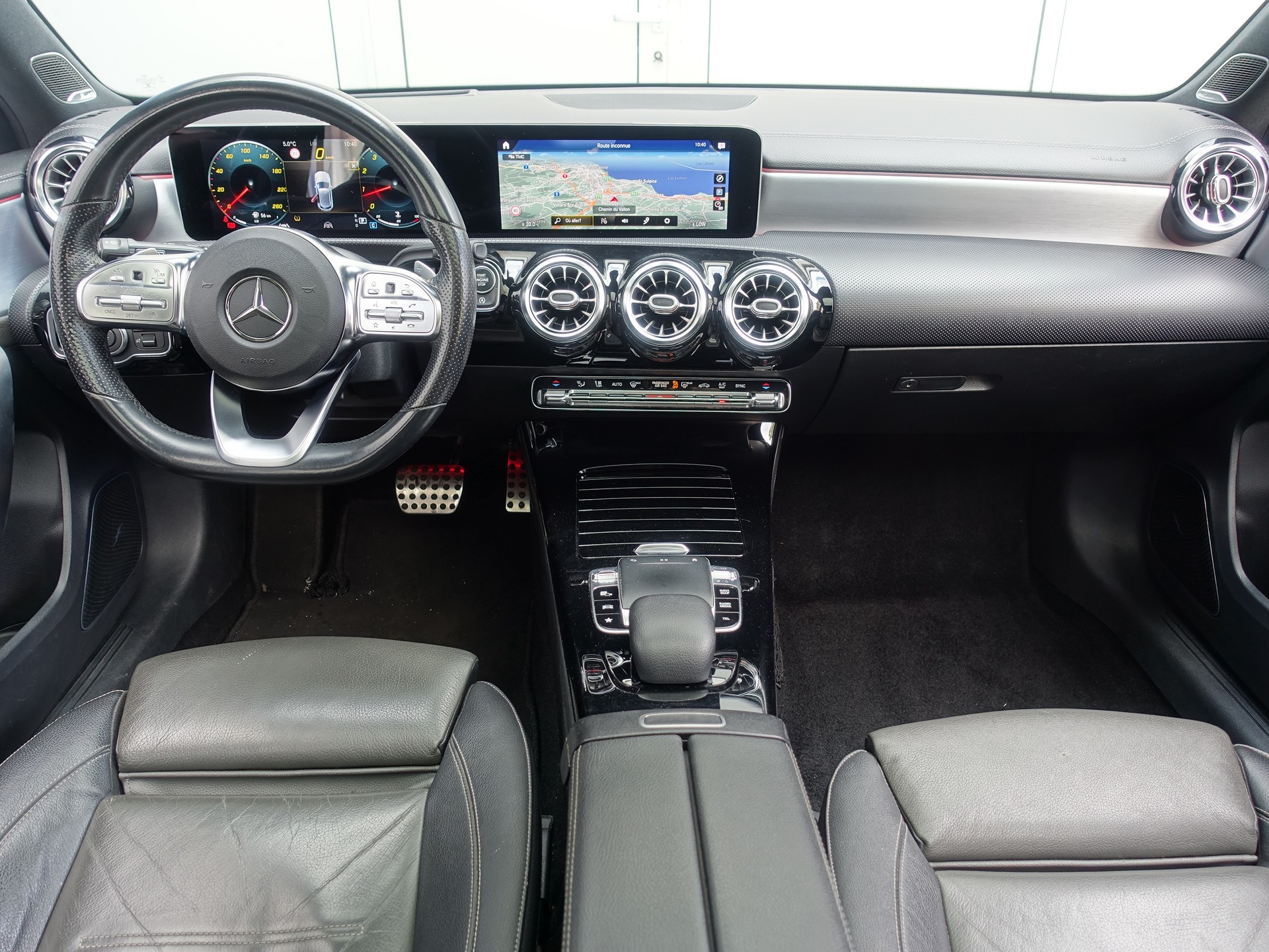MERCEDES-BENZ A 250 Progressive 7G-DCT-image-10