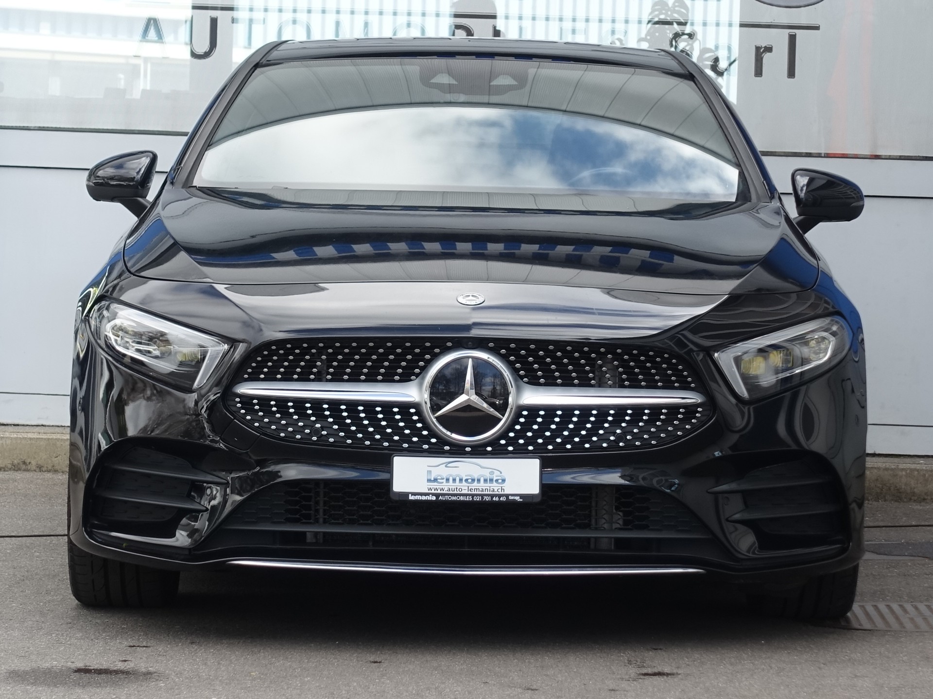 MERCEDES-BENZ A 250 Progressive 7G-DCT-showroom-element-2