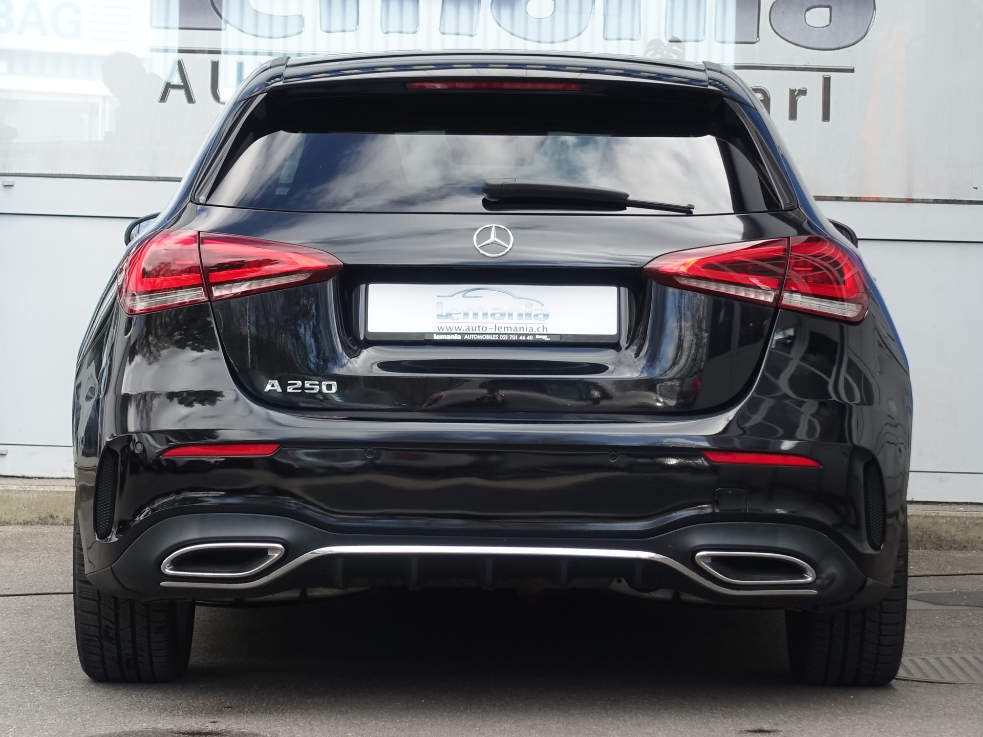 MERCEDES-BENZ A 250 Progressive 7G-DCT-image-5