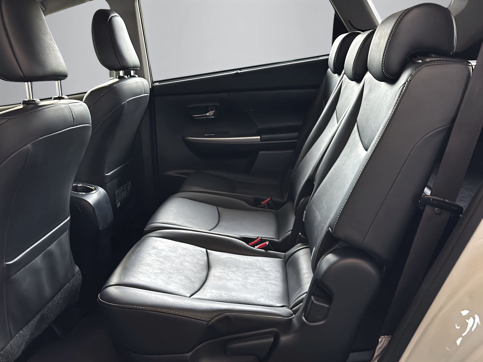 TOYOTA Prius+ Wagon 1.8 VVTi HSD Comfort-image-6