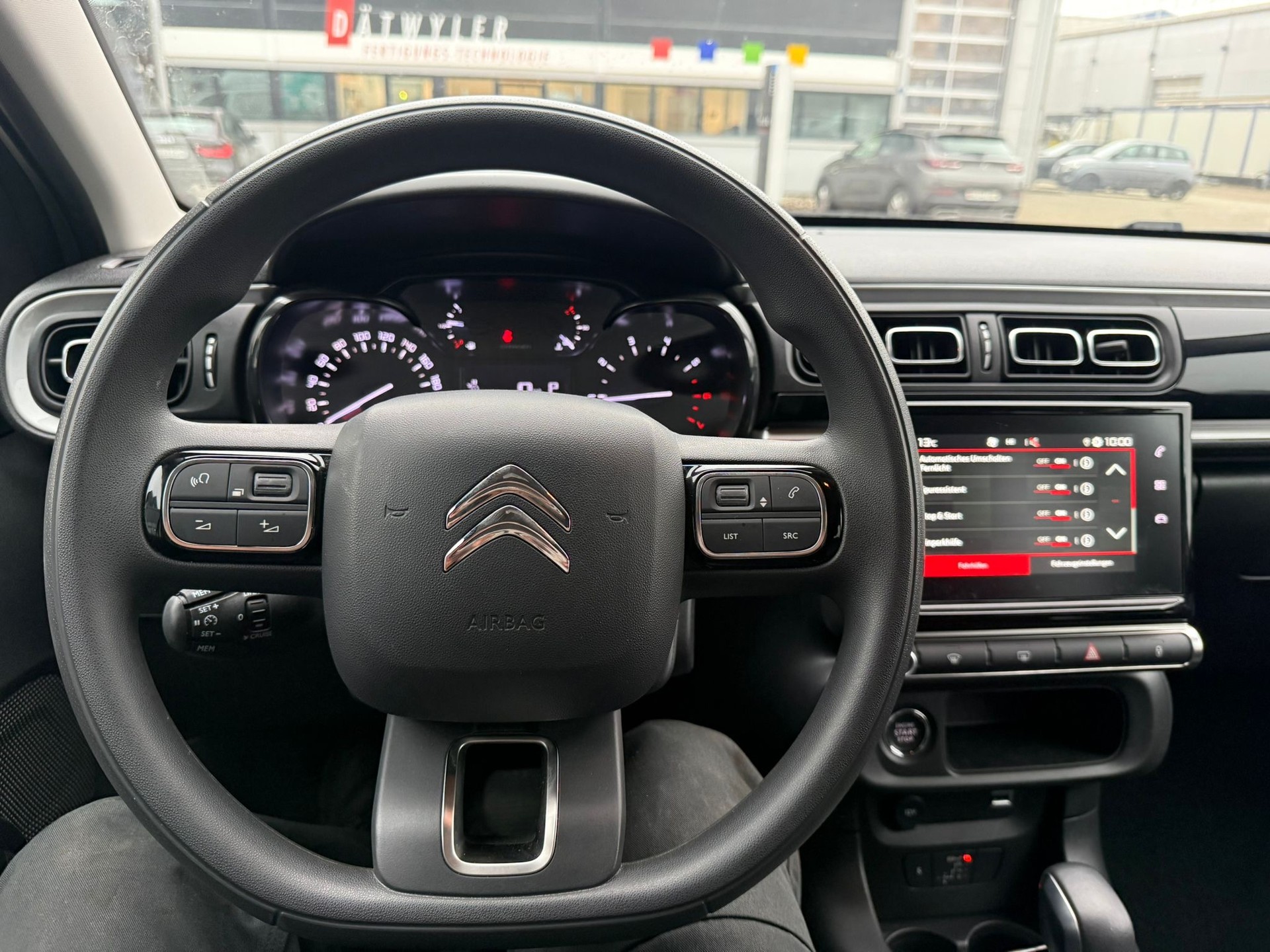 CITROEN C3 1.2i PureTech Elle EAT6-image-10