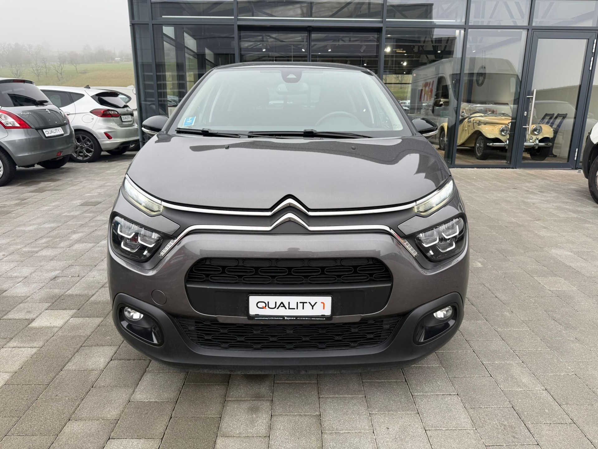 CITROEN C3 1.2i PureTech Elle EAT6-showroom-element-1