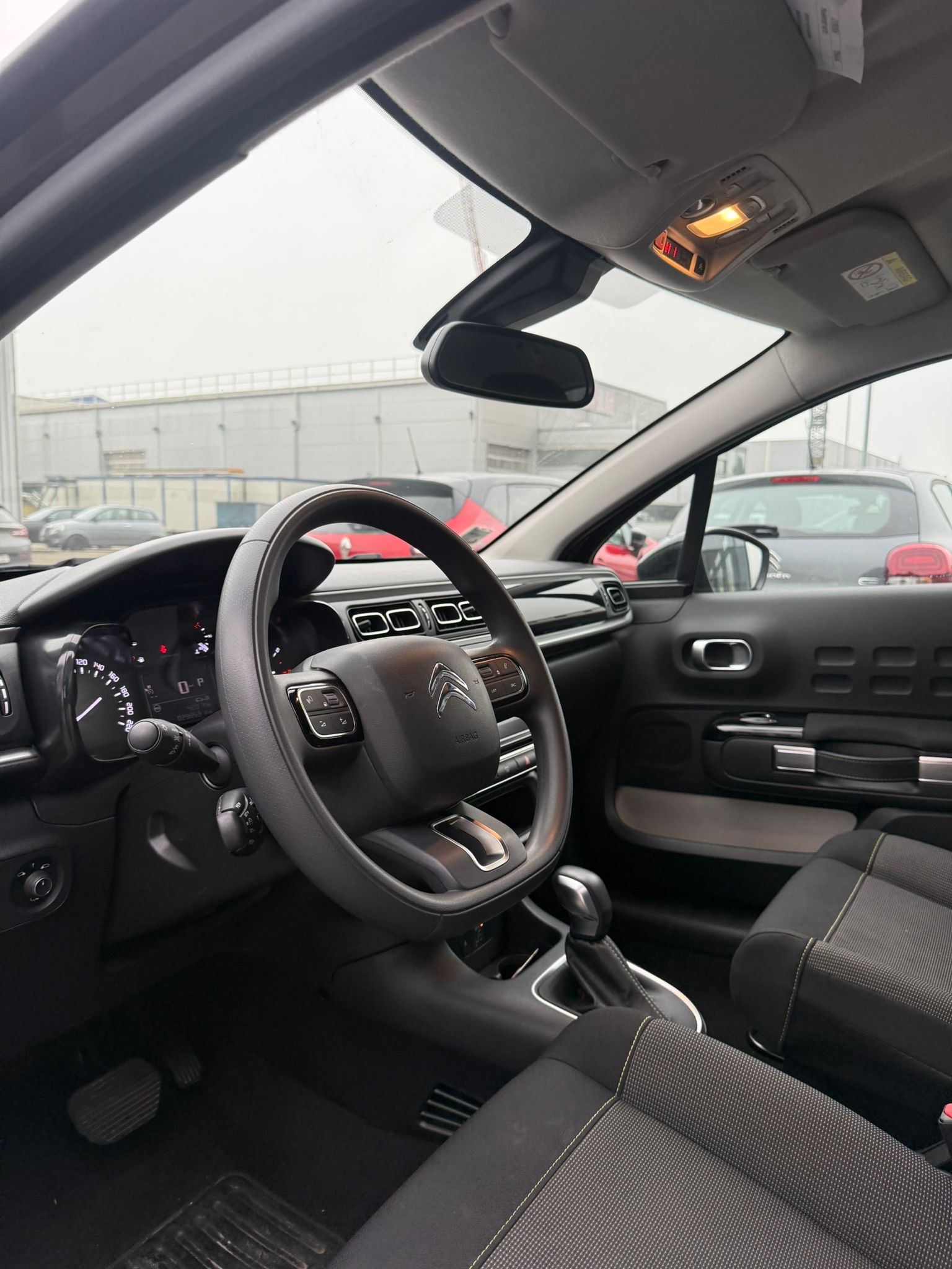 CITROEN C3 1.2i PureTech Elle EAT6-image-14