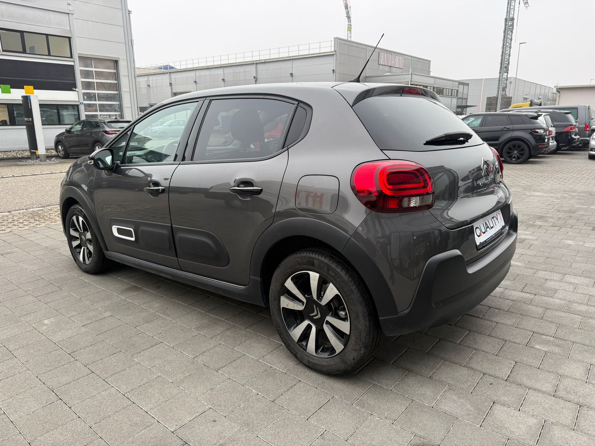CITROEN C3 1.2i PureTech Elle EAT6-image-8