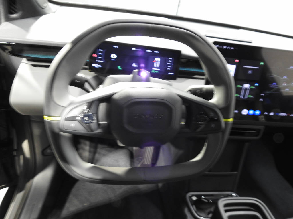 LYNK & CO 02-image-5