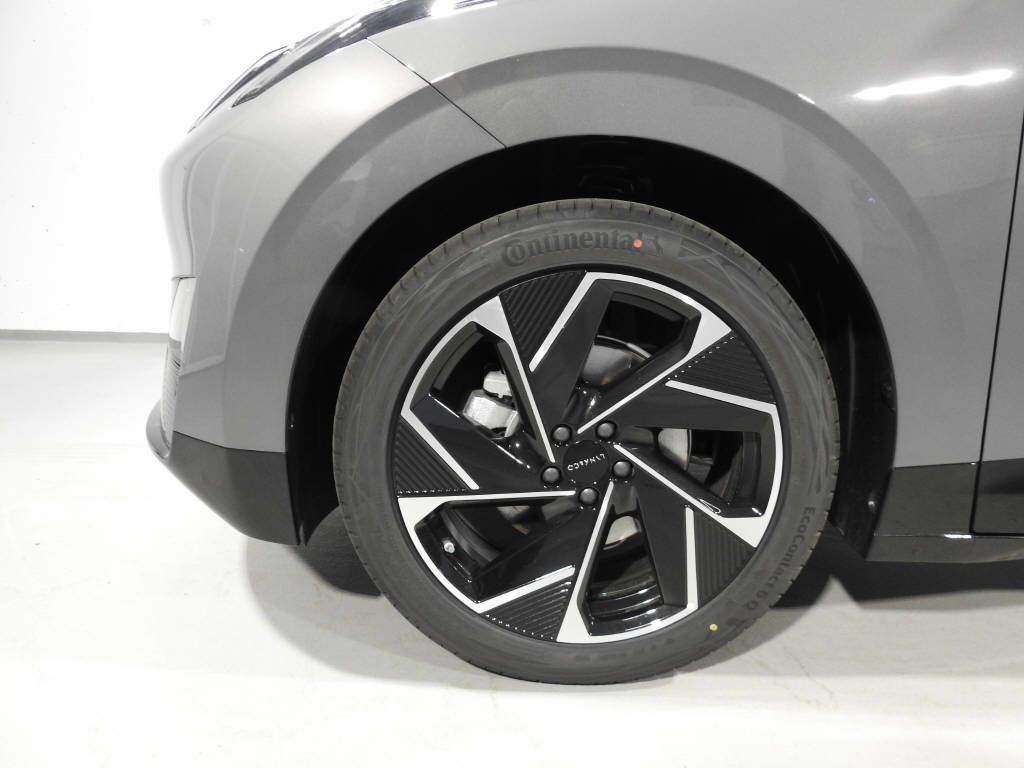 LYNK & CO 02-image-13