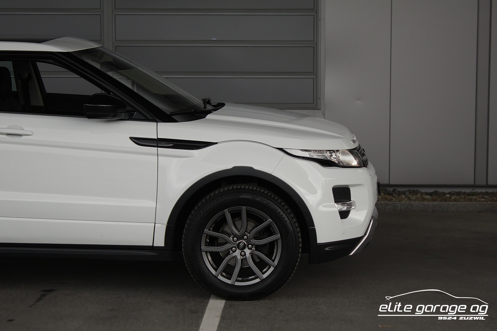 LAND ROVER Range Rover Evoque 2.0 Si4 Dynamic AT9-image-9