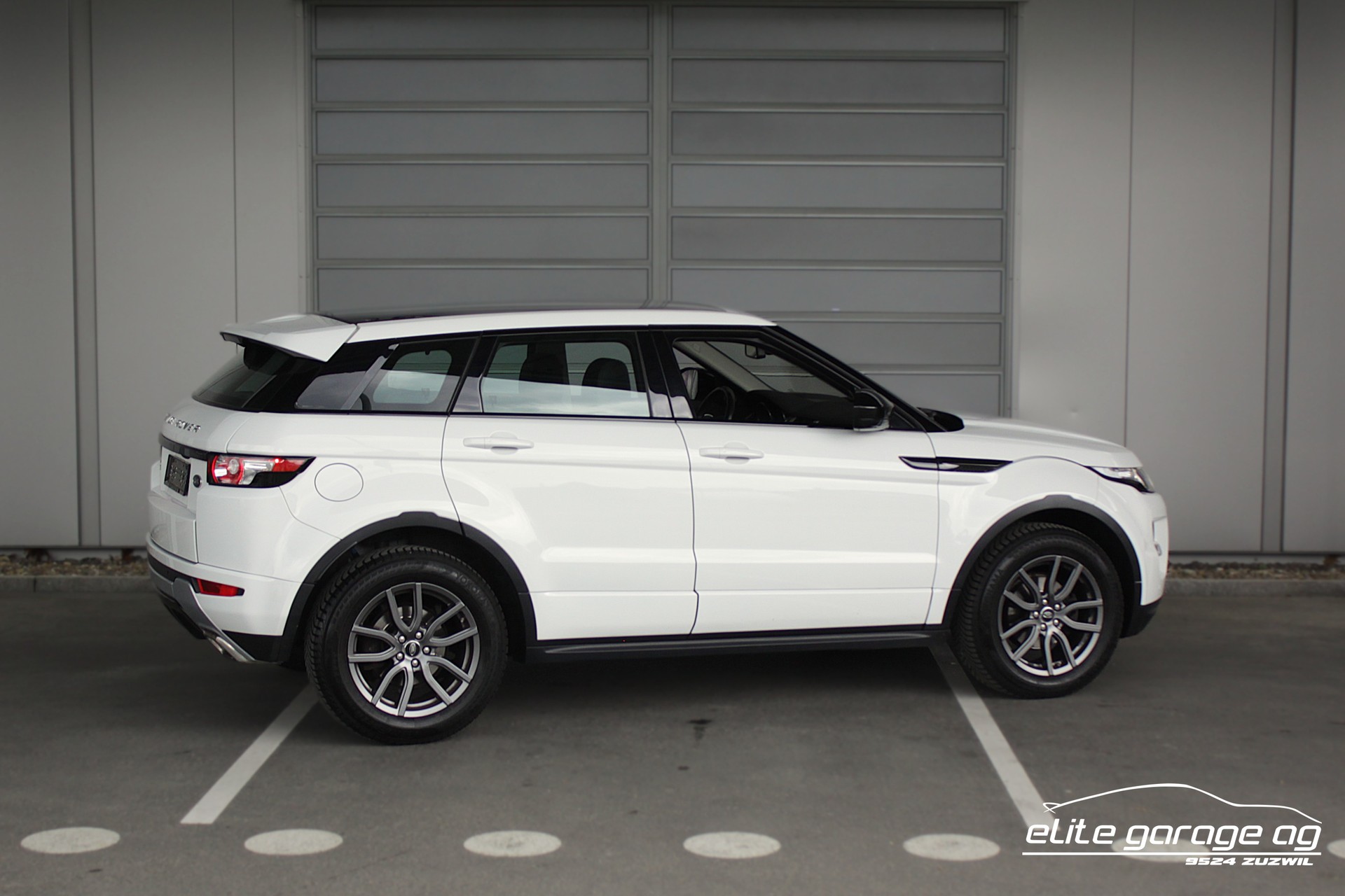 LAND ROVER Range Rover Evoque 2.0 Si4 Dynamic AT9-image-4