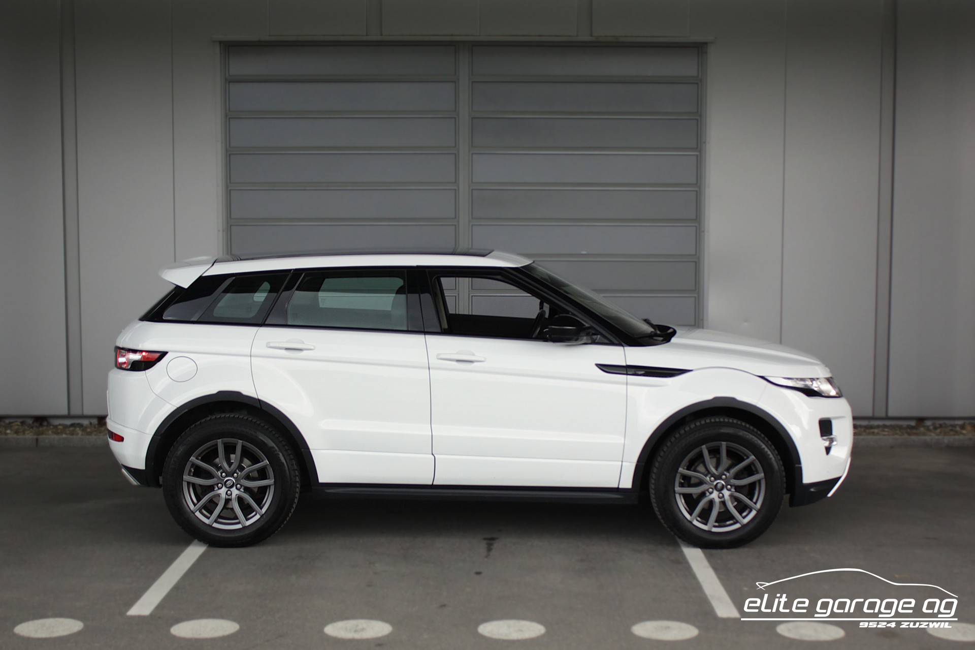 LAND ROVER Range Rover Evoque 2.0 Si4 Dynamic AT9-image-5