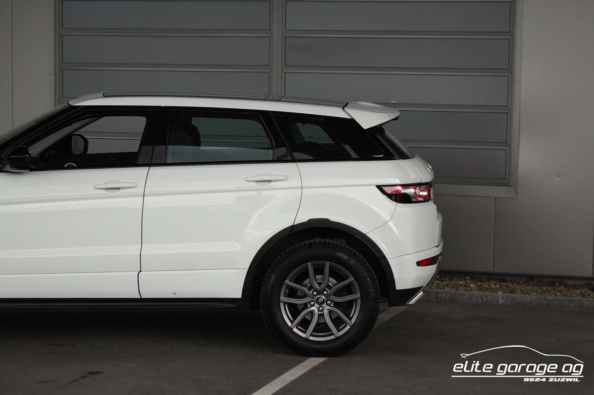 LAND ROVER Range Rover Evoque 2.0 Si4 Dynamic AT9-image-12