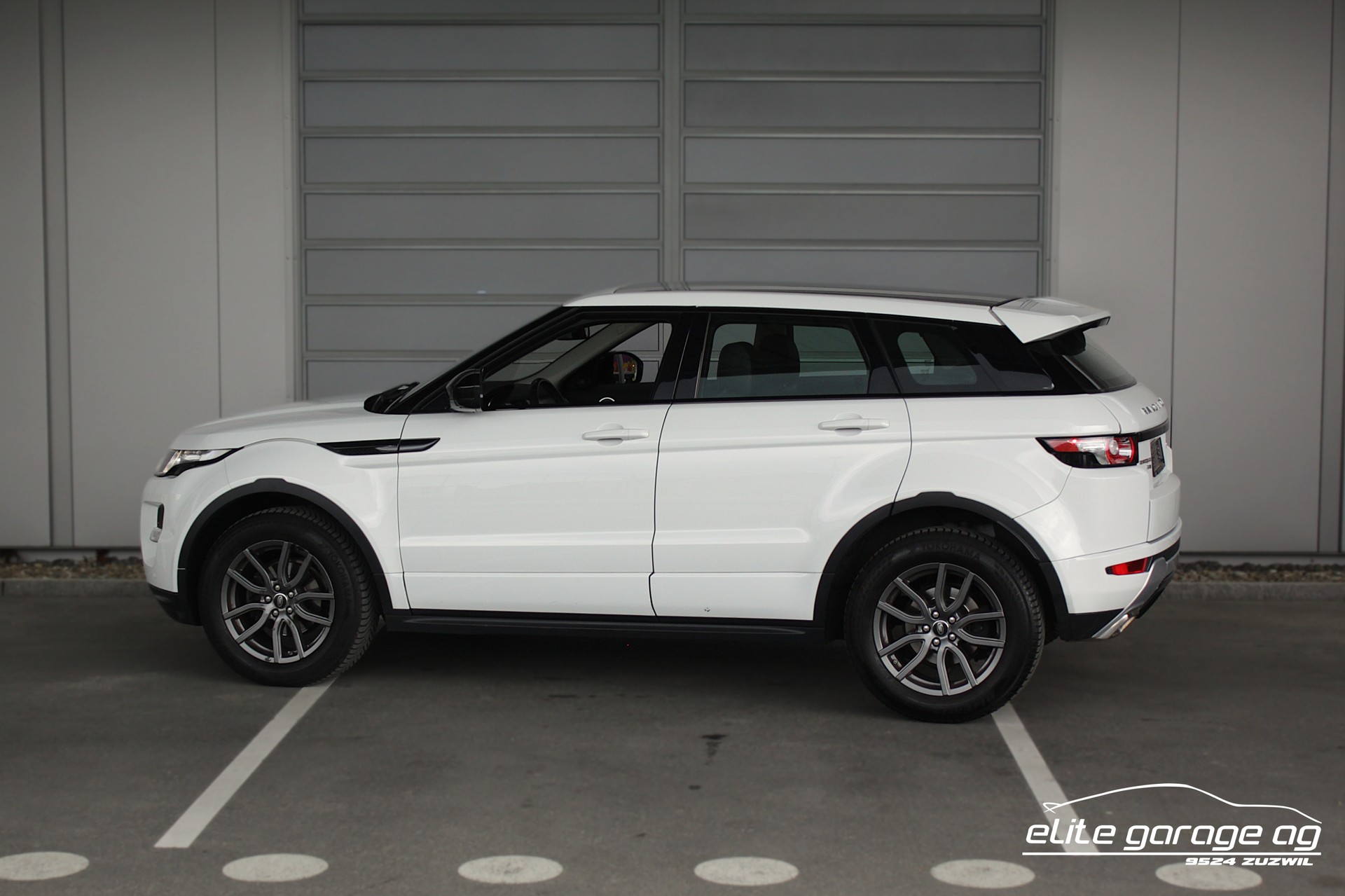 LAND ROVER Range Rover Evoque 2.0 Si4 Dynamic AT9-image-2
