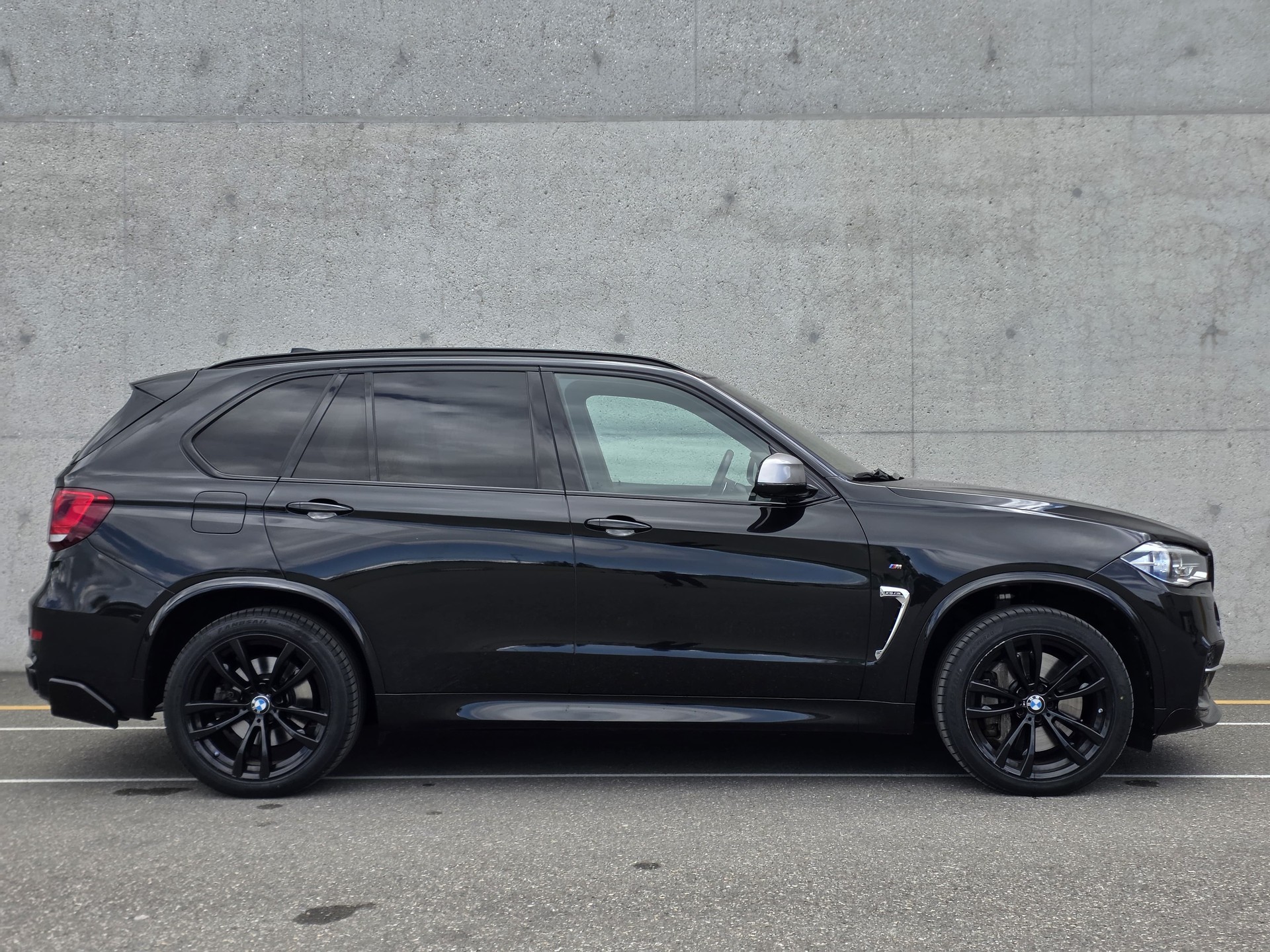 BMW X5 xDrive M50d Pure M Sport Plus Steptronic-image-3