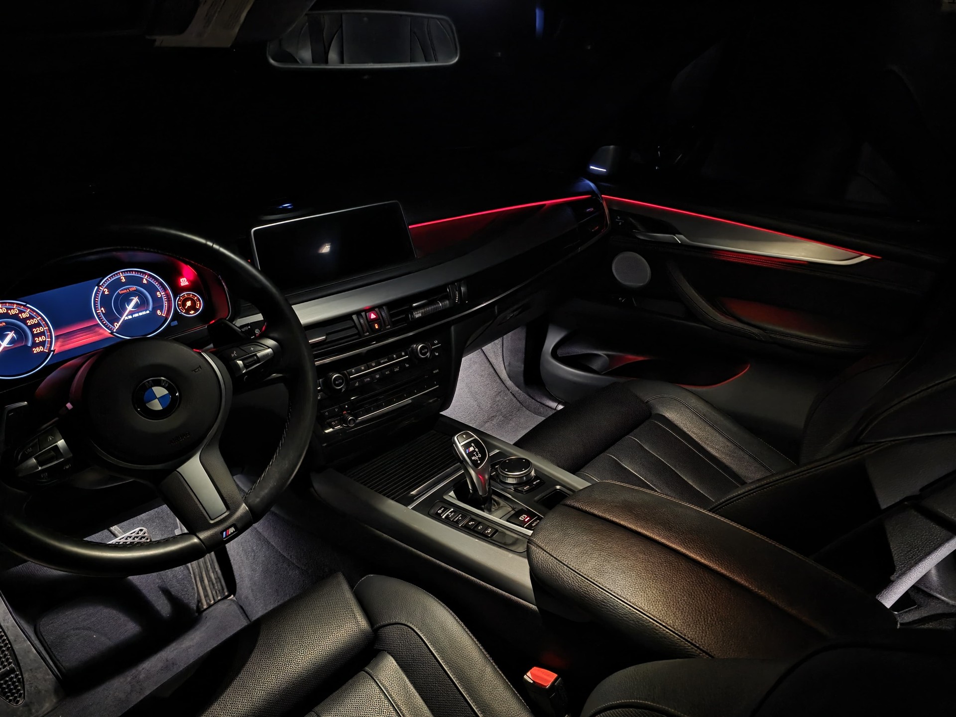 BMW X5 xDrive M50d Pure M Sport Plus Steptronic-image-14