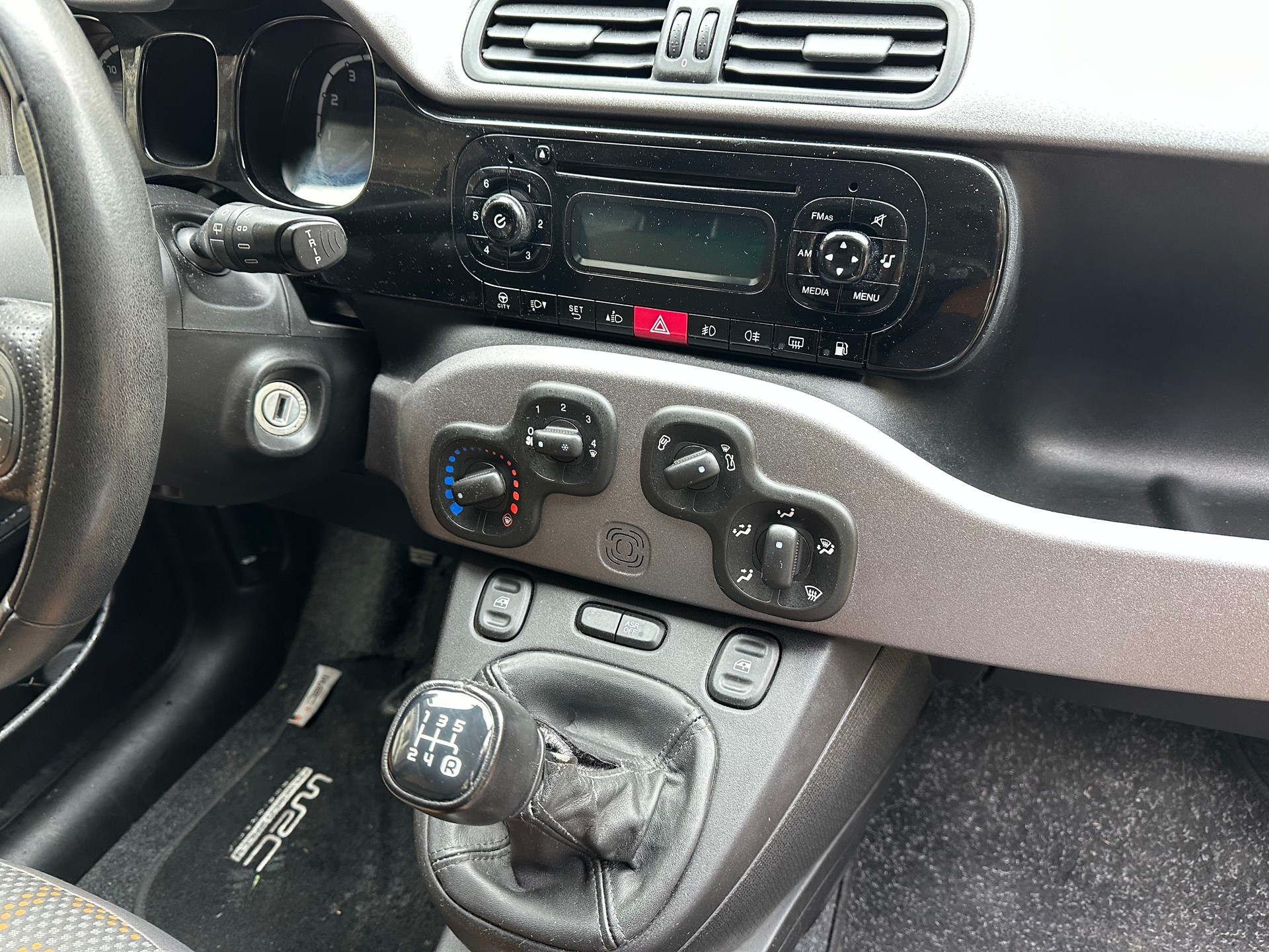 FIAT Panda 0.9 Twinair Turbo NP Lounge FIXPREIS-image-13