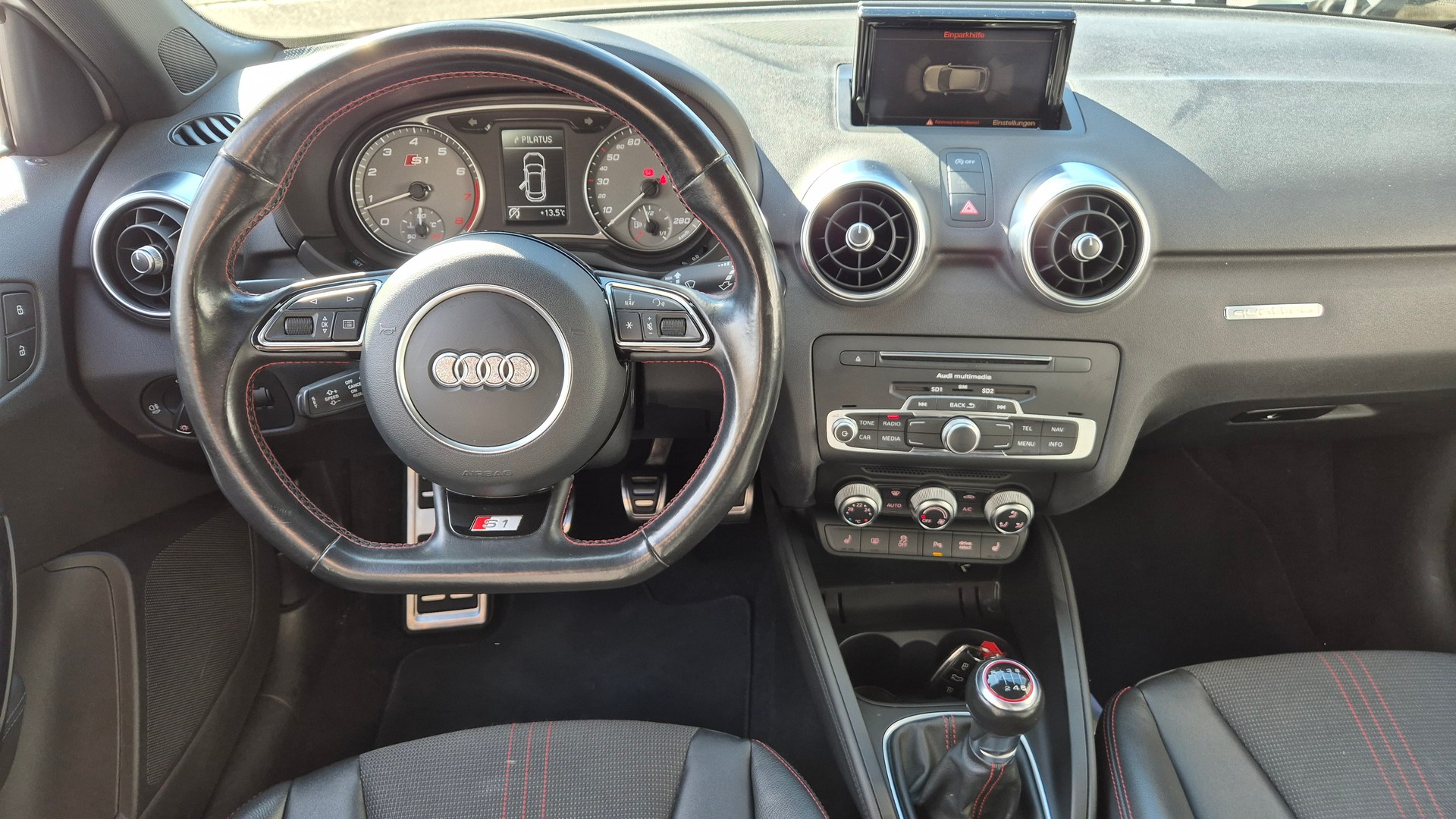 AUDI S1 2.0 TFSI quattro-image-5