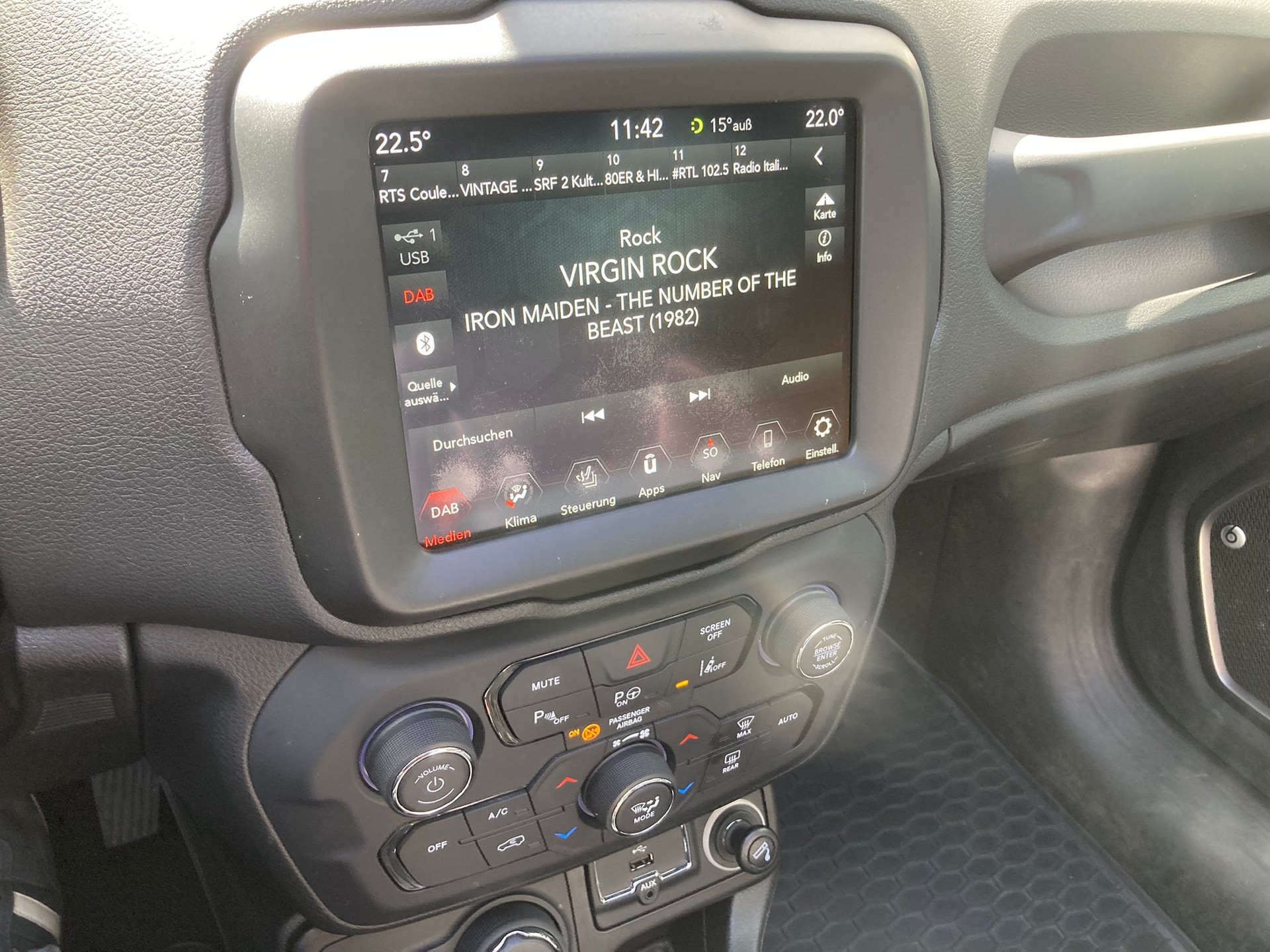 JEEP Renegade 1.3 Turbo S AWD-image-8
