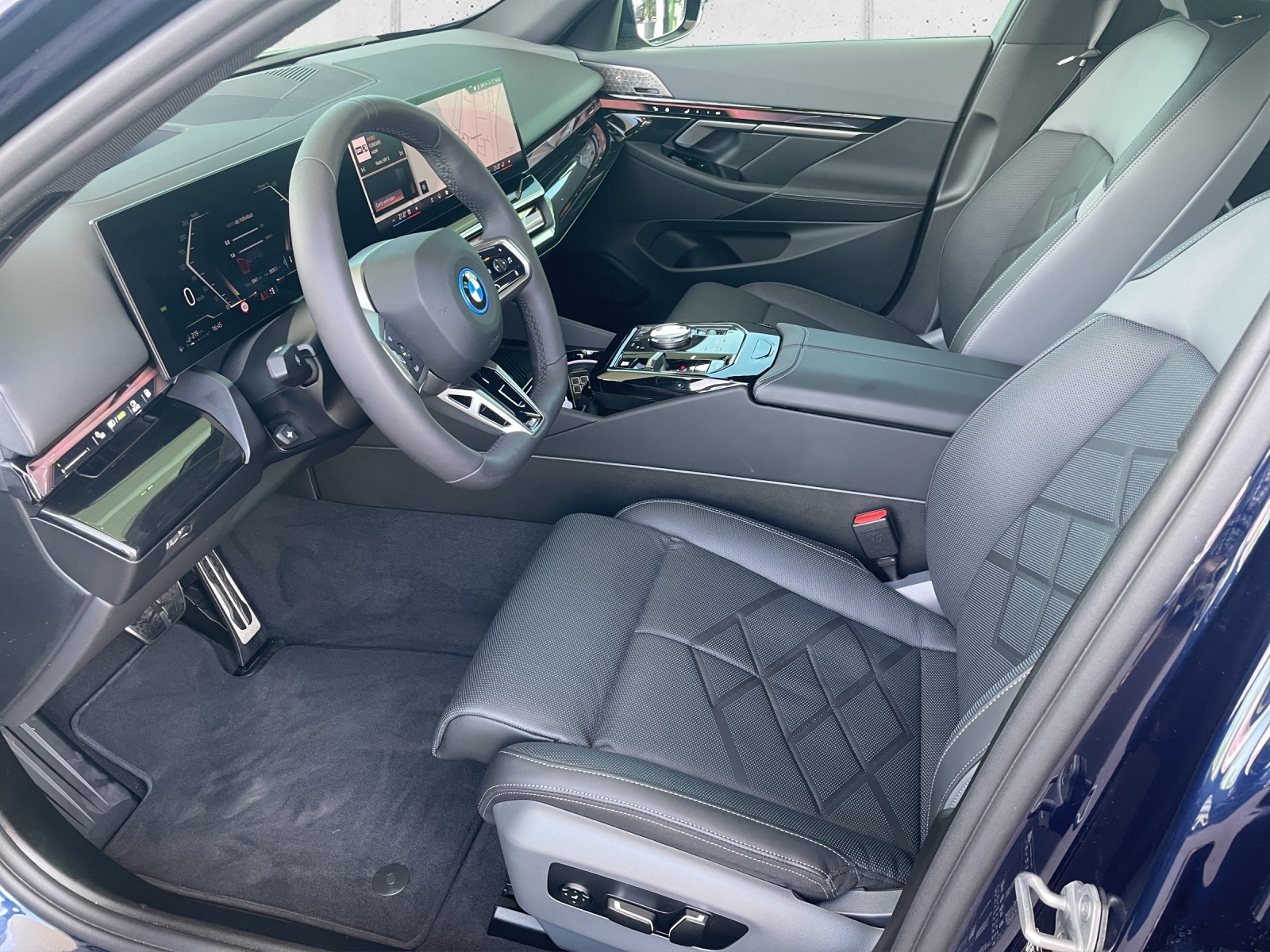 BMW 550e xDr. M Sport Steptr.-image-10