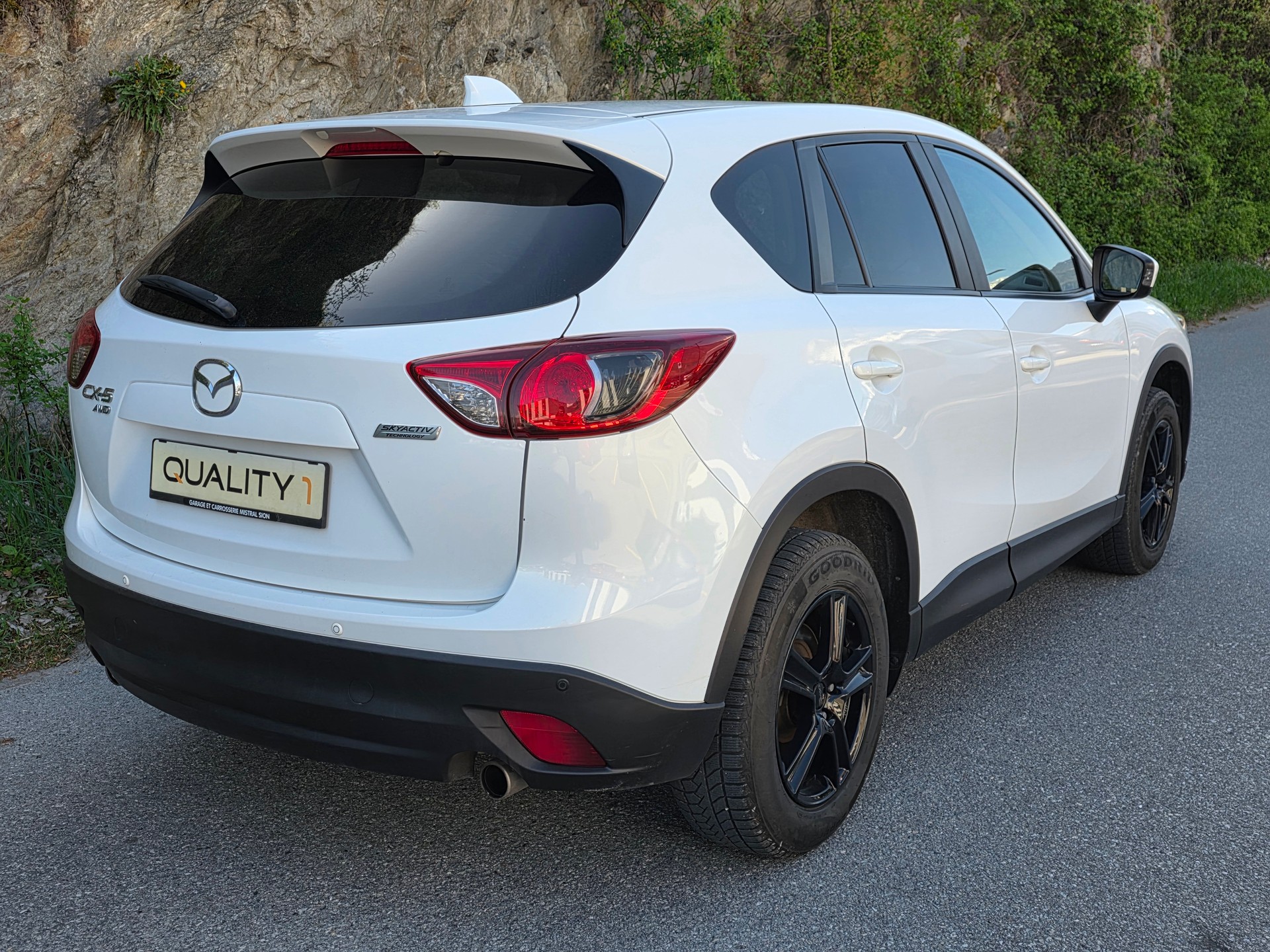 MAZDA CX-5 2.2 D Ambition AWD-image-9