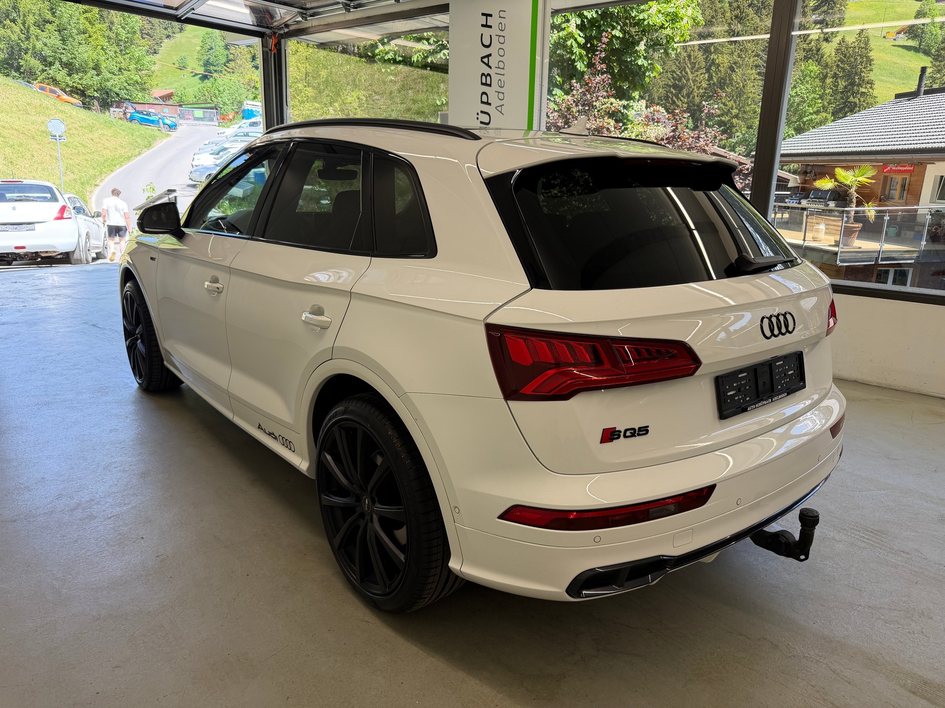 AUDI SQ5 3.0 TFSI quattro S-tronic-image-5
