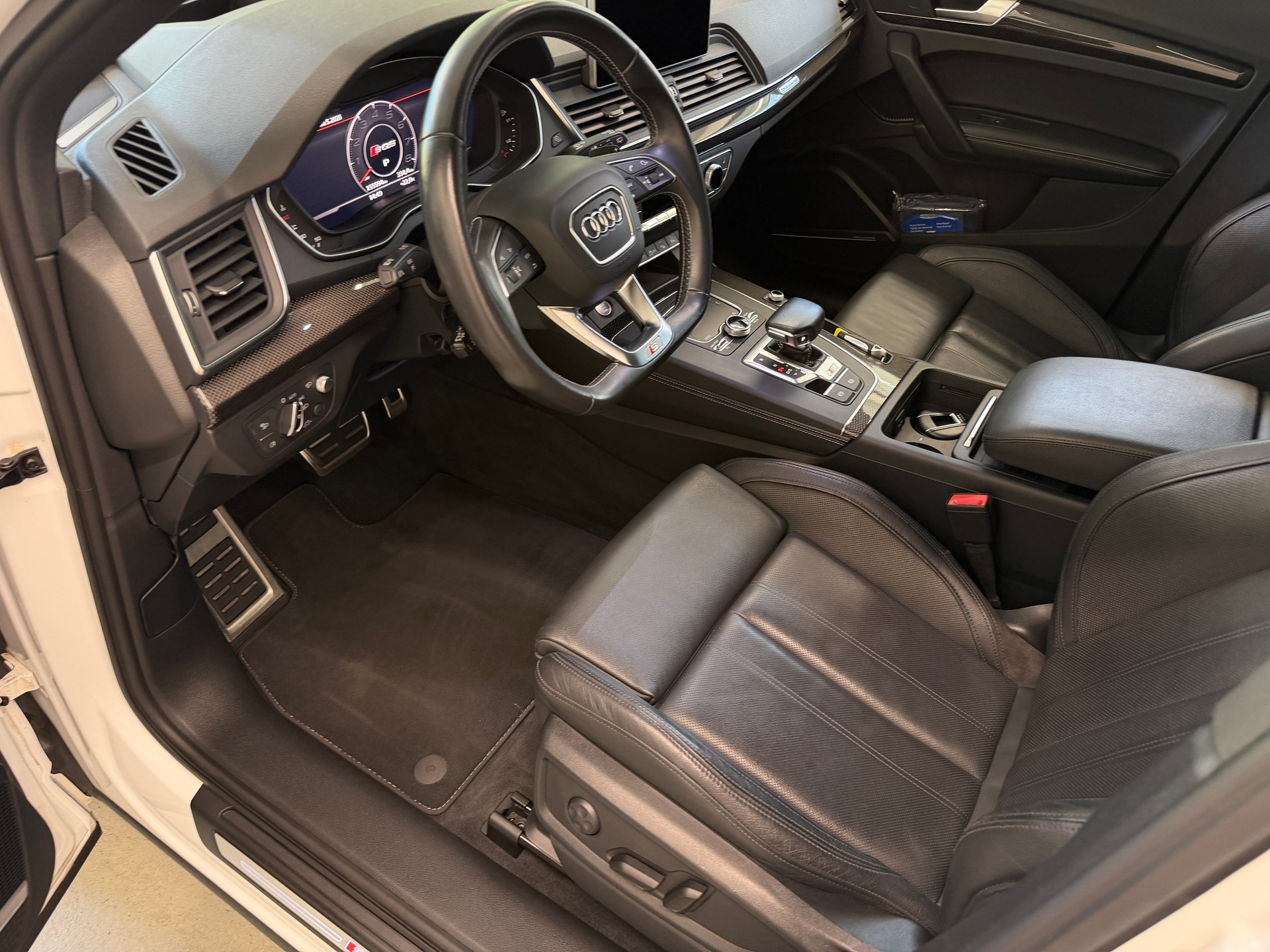 AUDI SQ5 3.0 TFSI quattro S-tronic-image-10