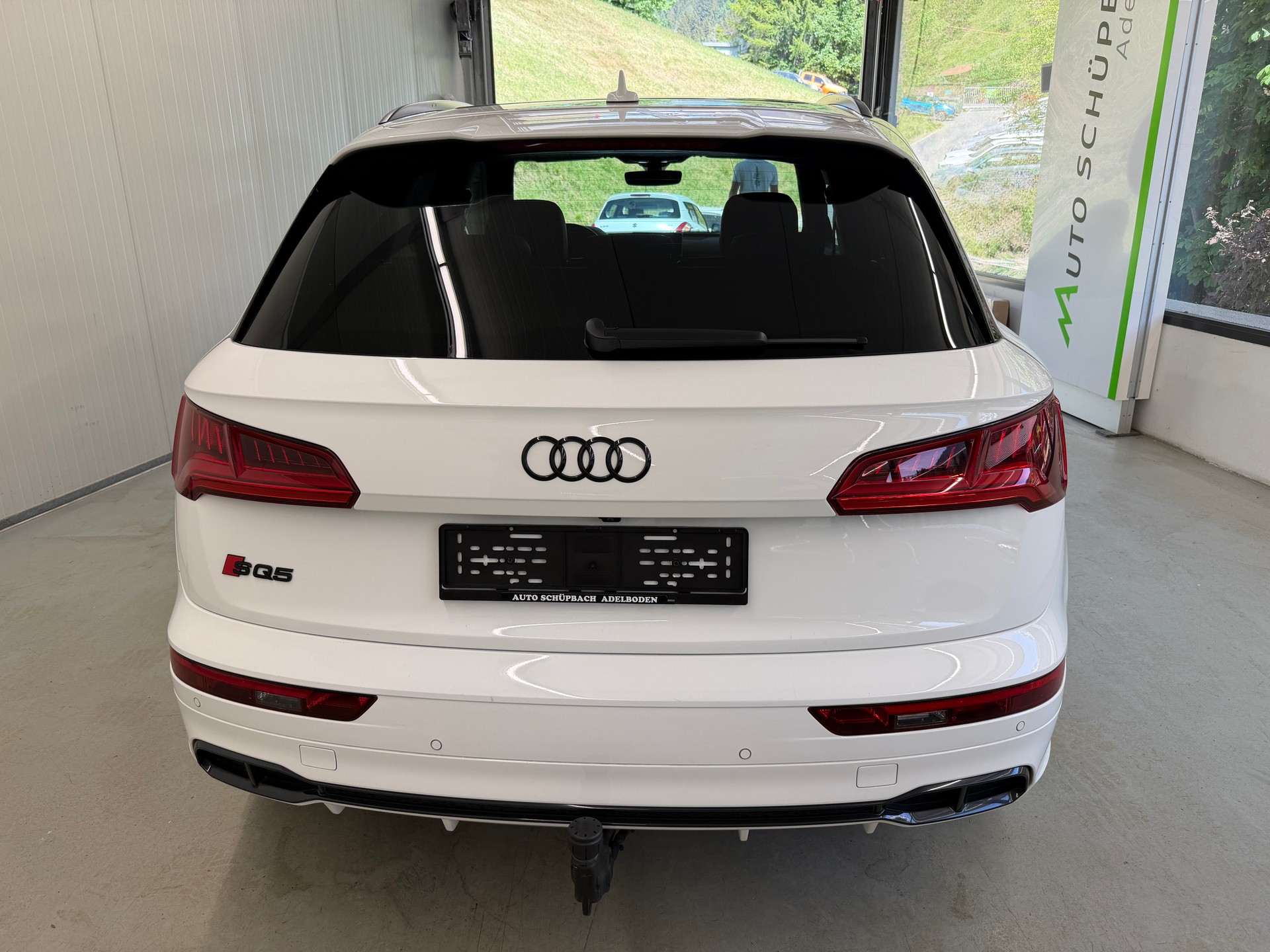 AUDI SQ5 3.0 TFSI quattro S-tronic-image-4