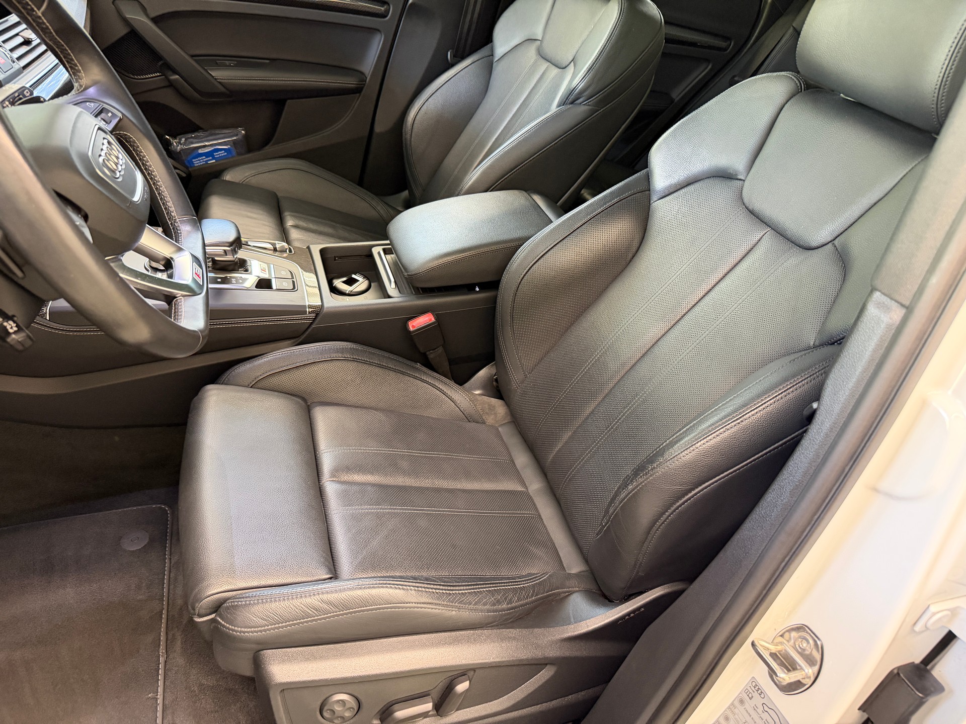 AUDI SQ5 3.0 TFSI quattro S-tronic-image-11