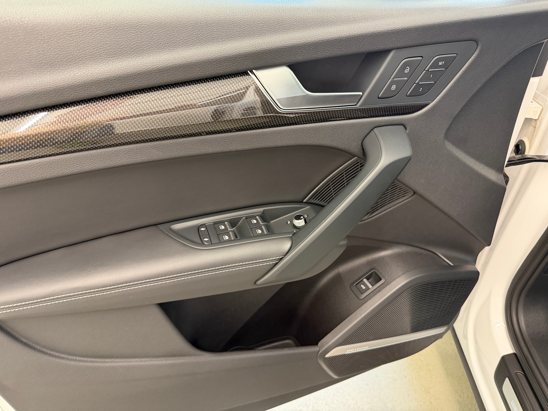 AUDI SQ5 3.0 TFSI quattro S-tronic-image-12