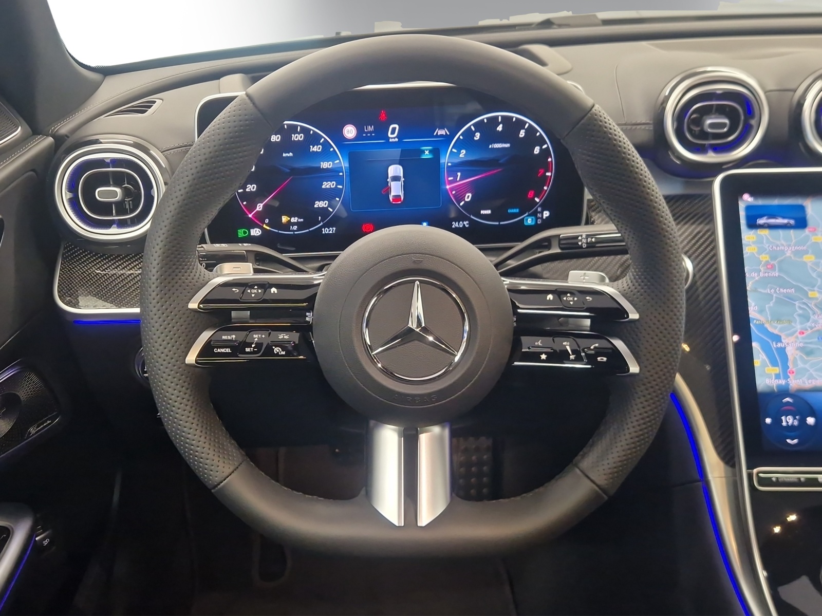 MERCEDES-BENZ C 300 4 Matic-image-13