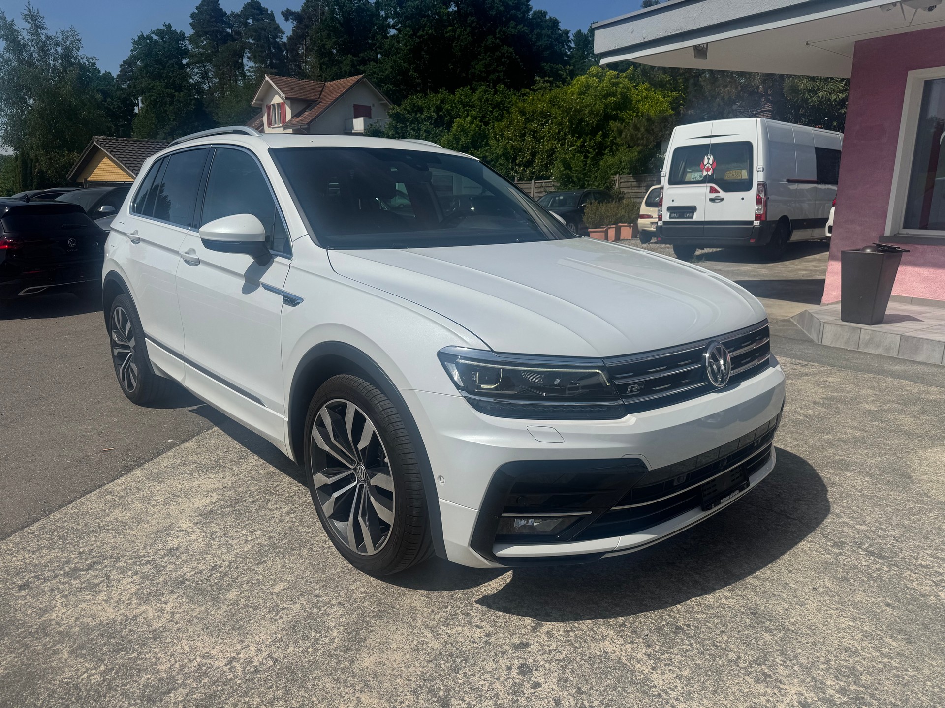 VW Tiguan 2.0TSI Highline 4Motion DSG R-Line-image-1