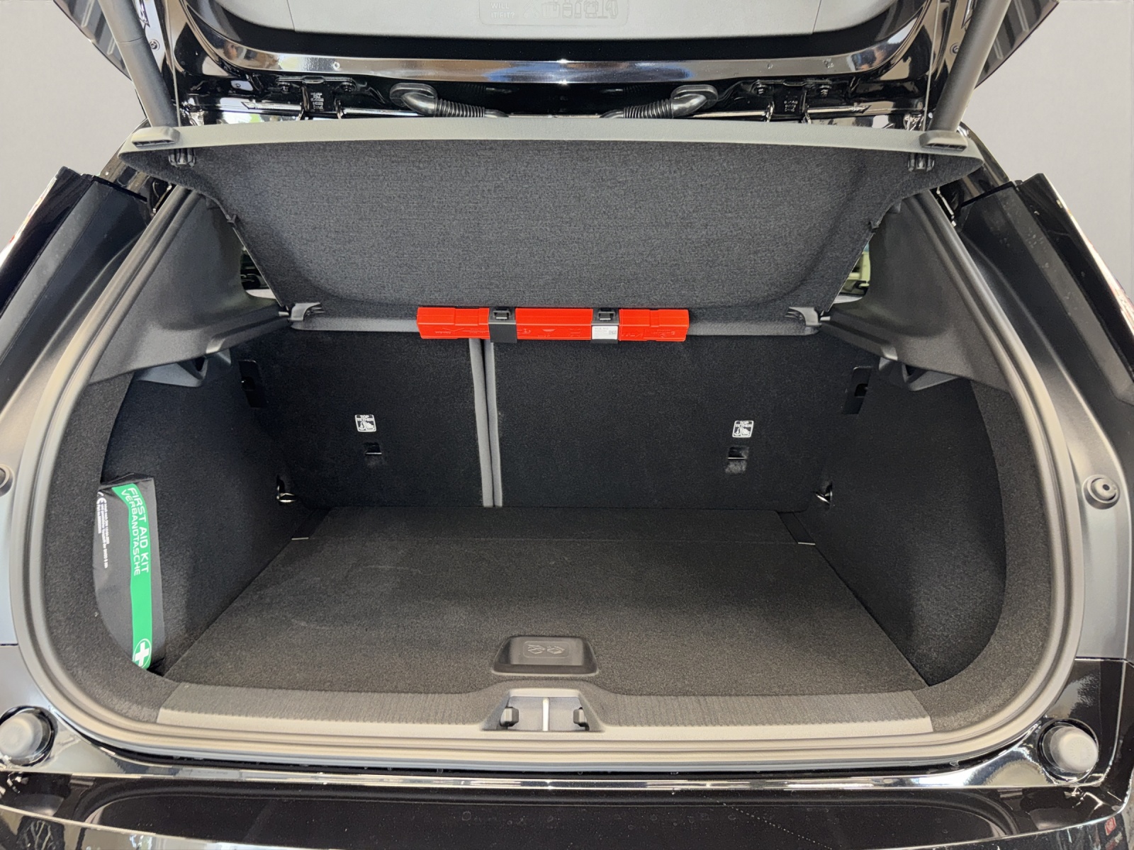 VOLVO EX30 P8 Ultra AWD-image-15