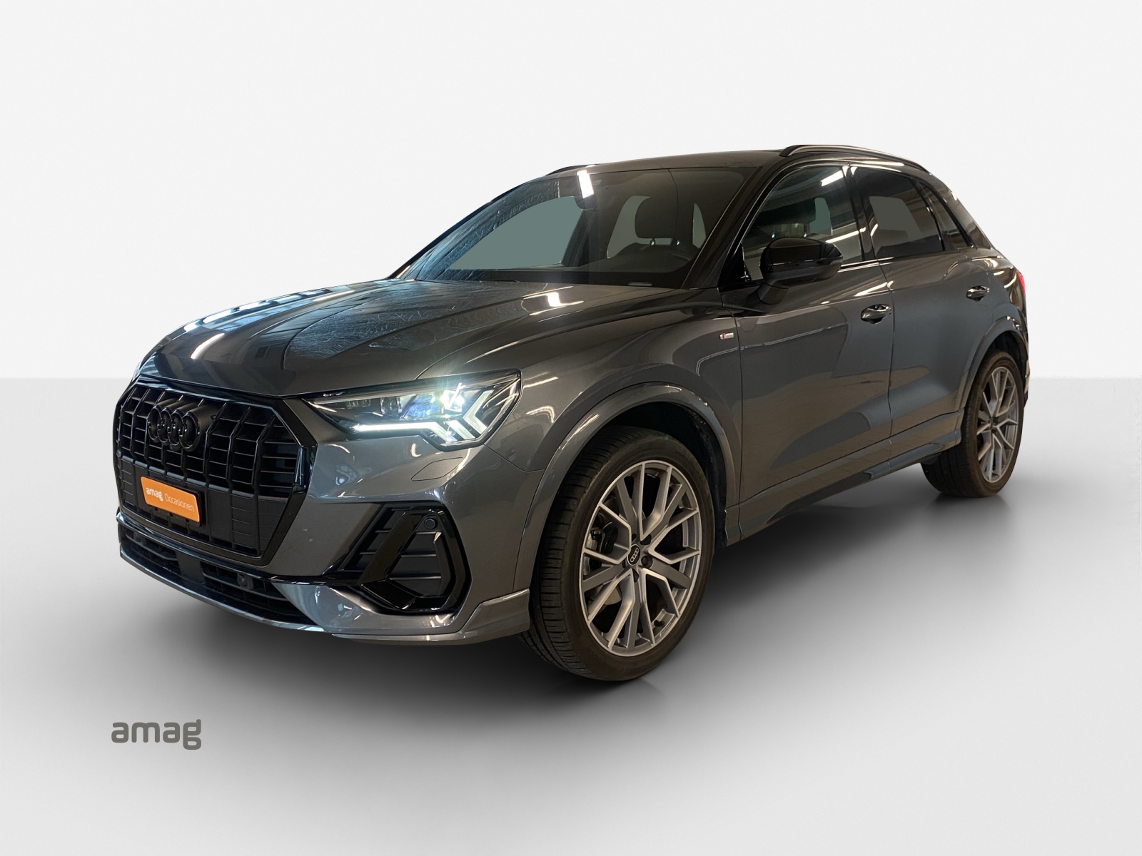 AUDI Q3 35 TFSI S line Attraction S-tronic-image-0